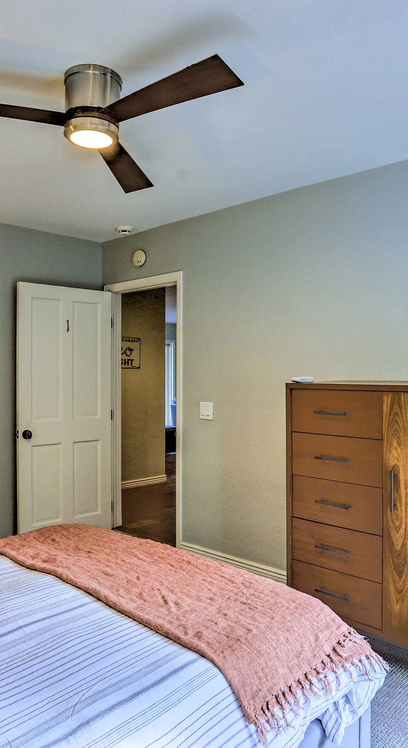 Roomy Avon Family Chalet w/ Hot Tub in EagleVail!
