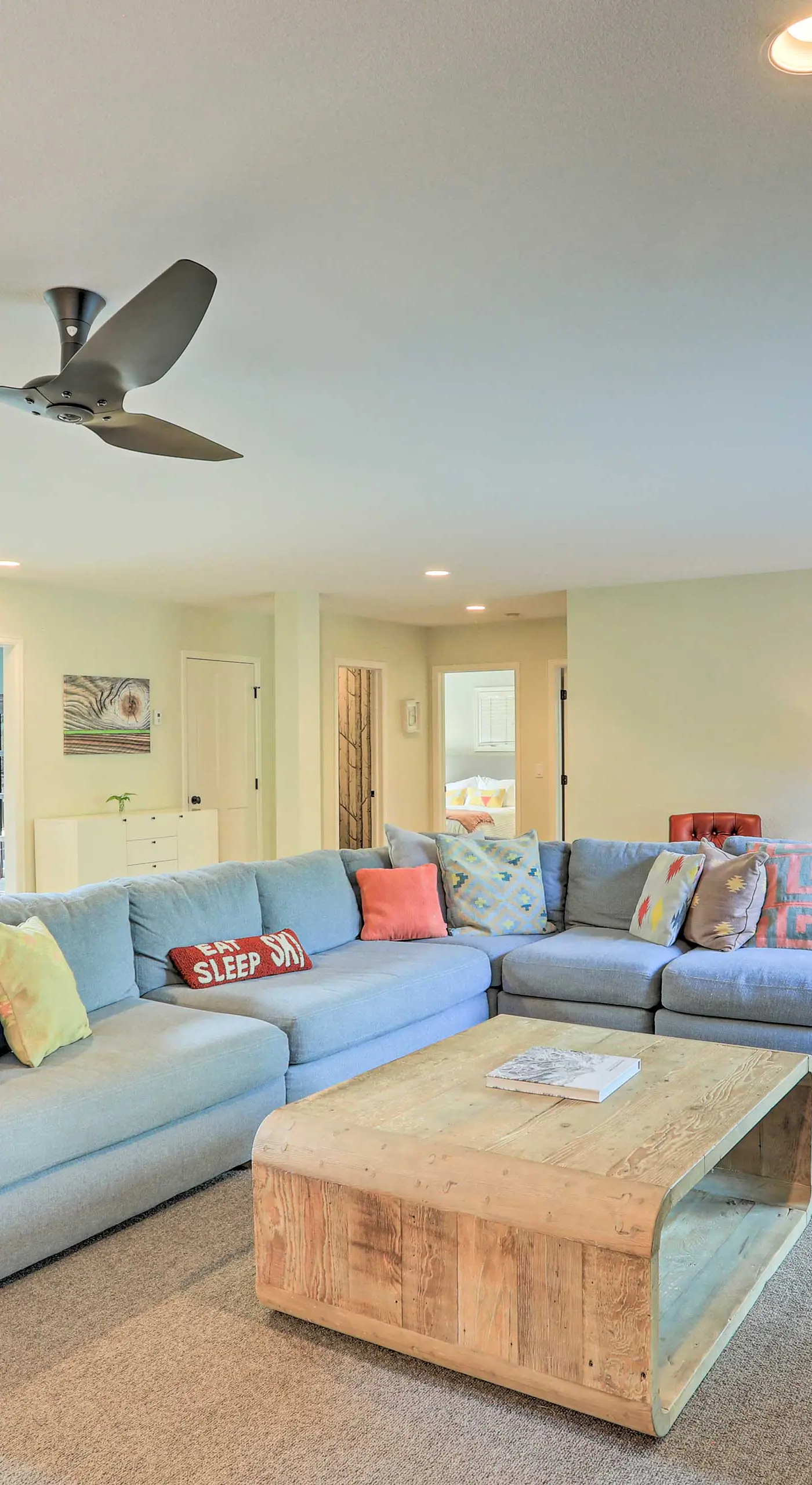 Roomy Avon Family Chalet w/ Hot Tub in EagleVail!