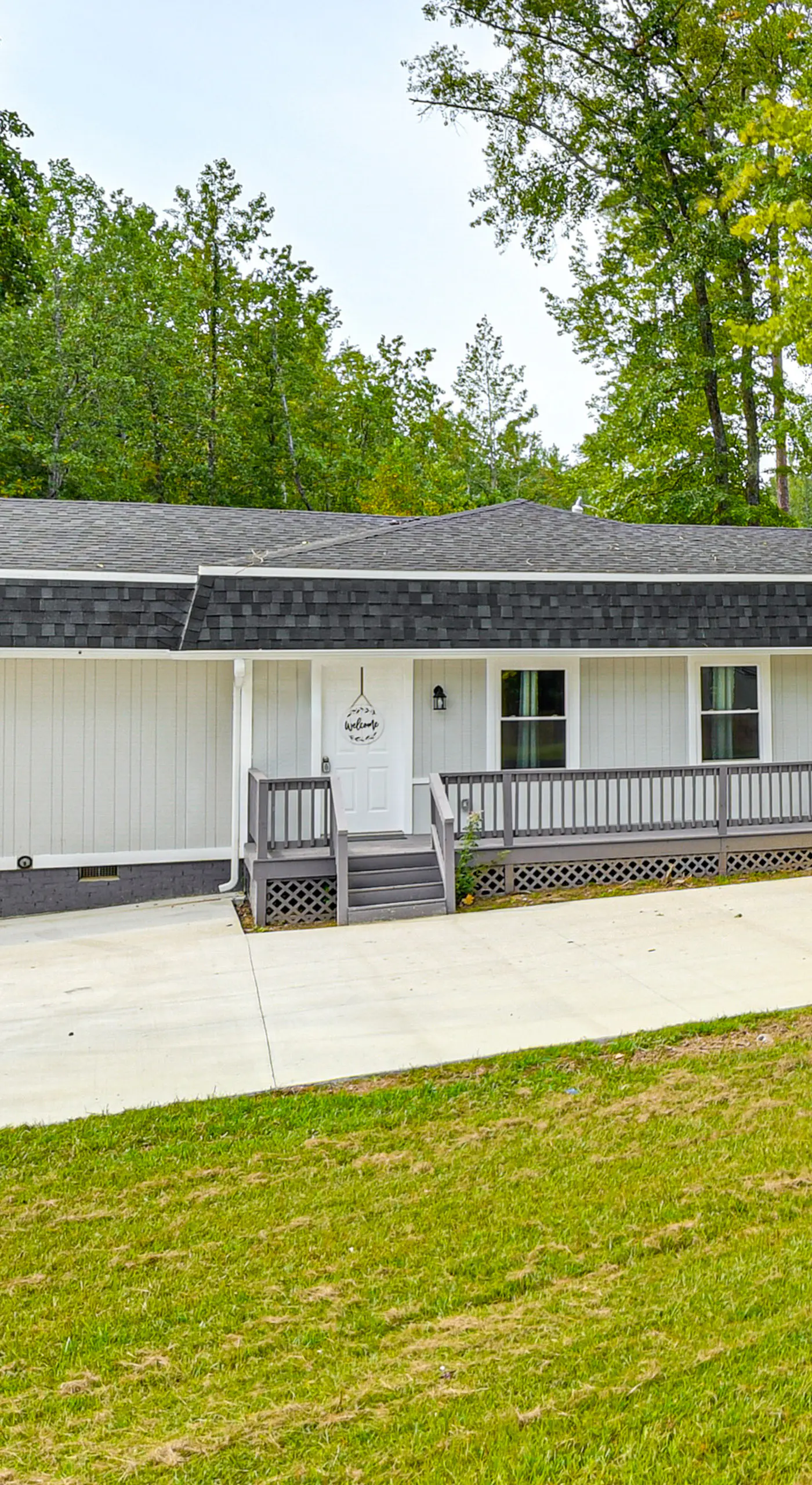 Private Deck & Yard: Home 3 Mi to Dtwn Sanford!