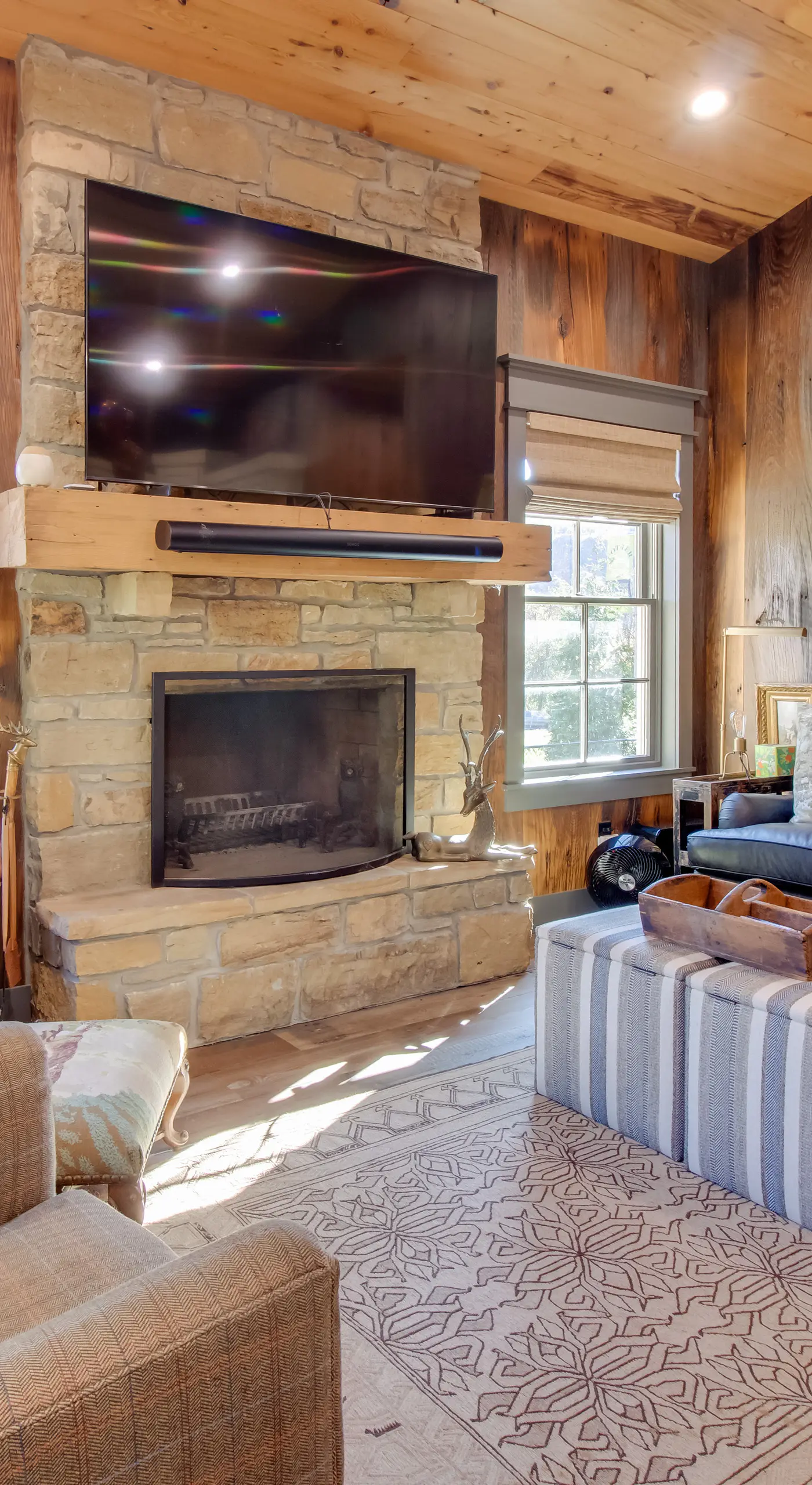 Walk to White River: Cozy Escape w/ Screened Porch