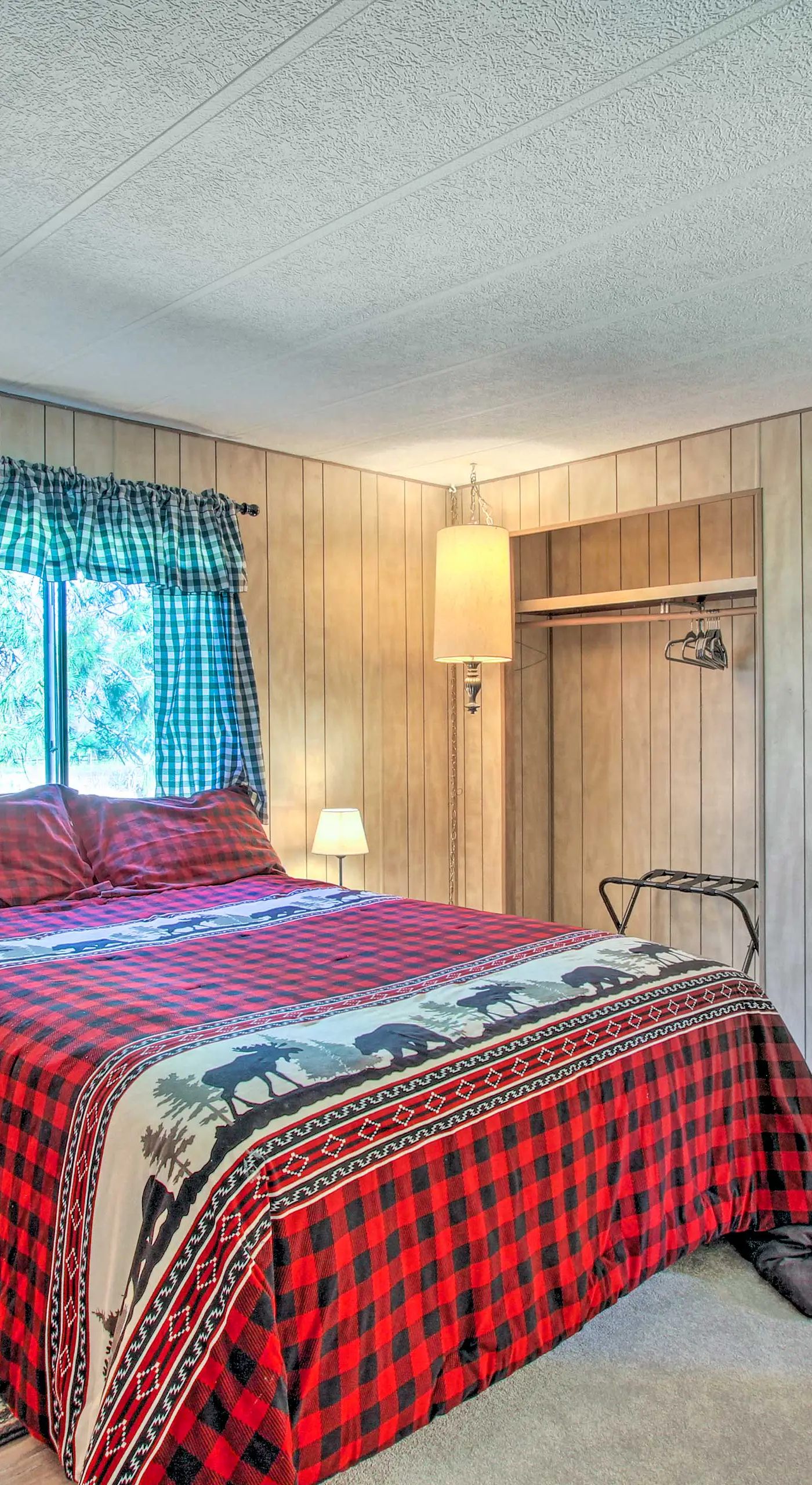 Cozy Chiloquin Retreat < 30 Mi to Crater Lake!