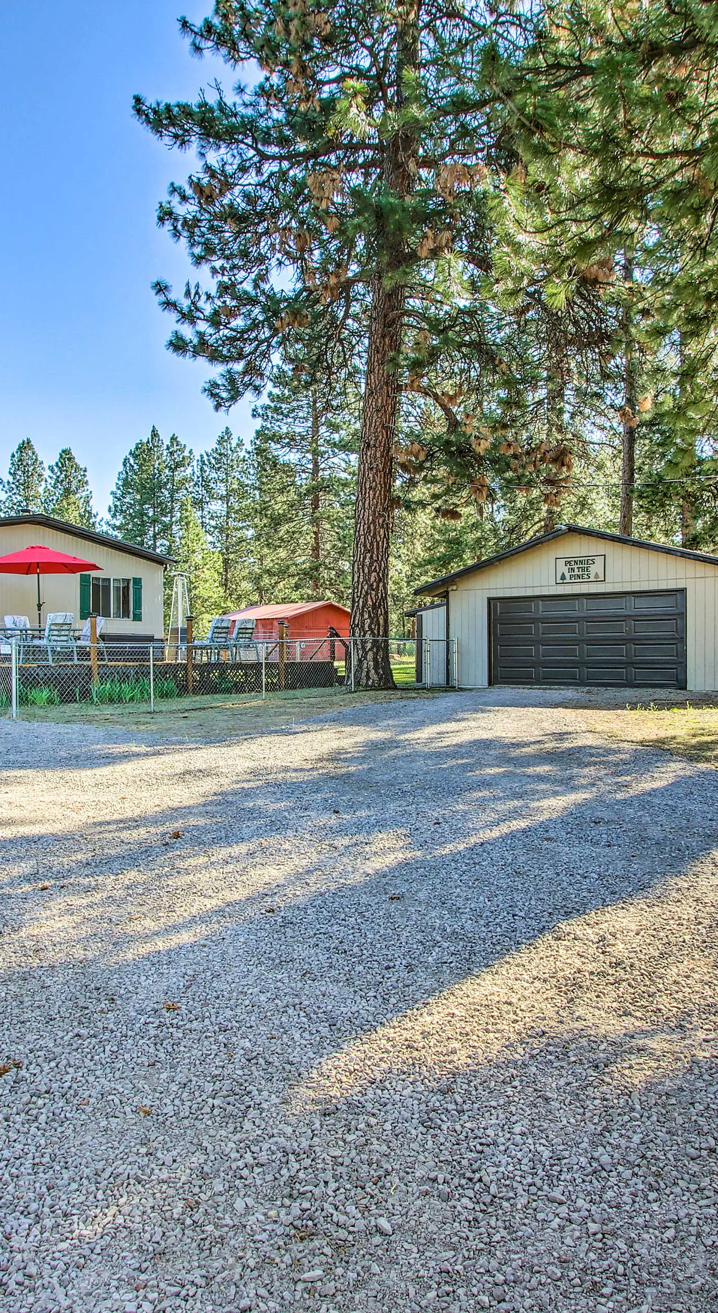 Cozy Chiloquin Retreat < 30 Mi to Crater Lake!