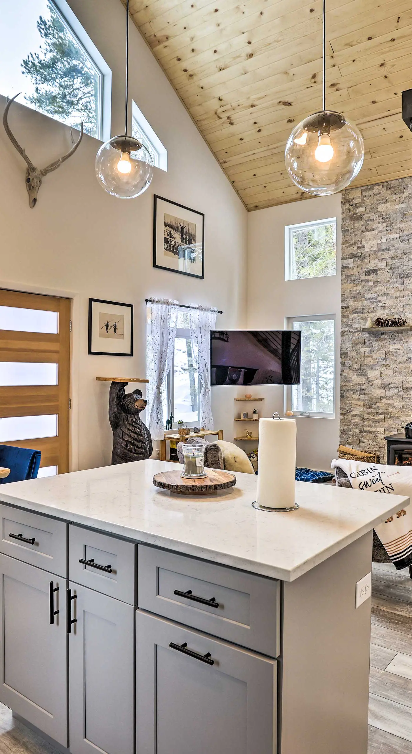 1 Mi to St Mary’s Glacier Trail: Modern Mtn Cabin!