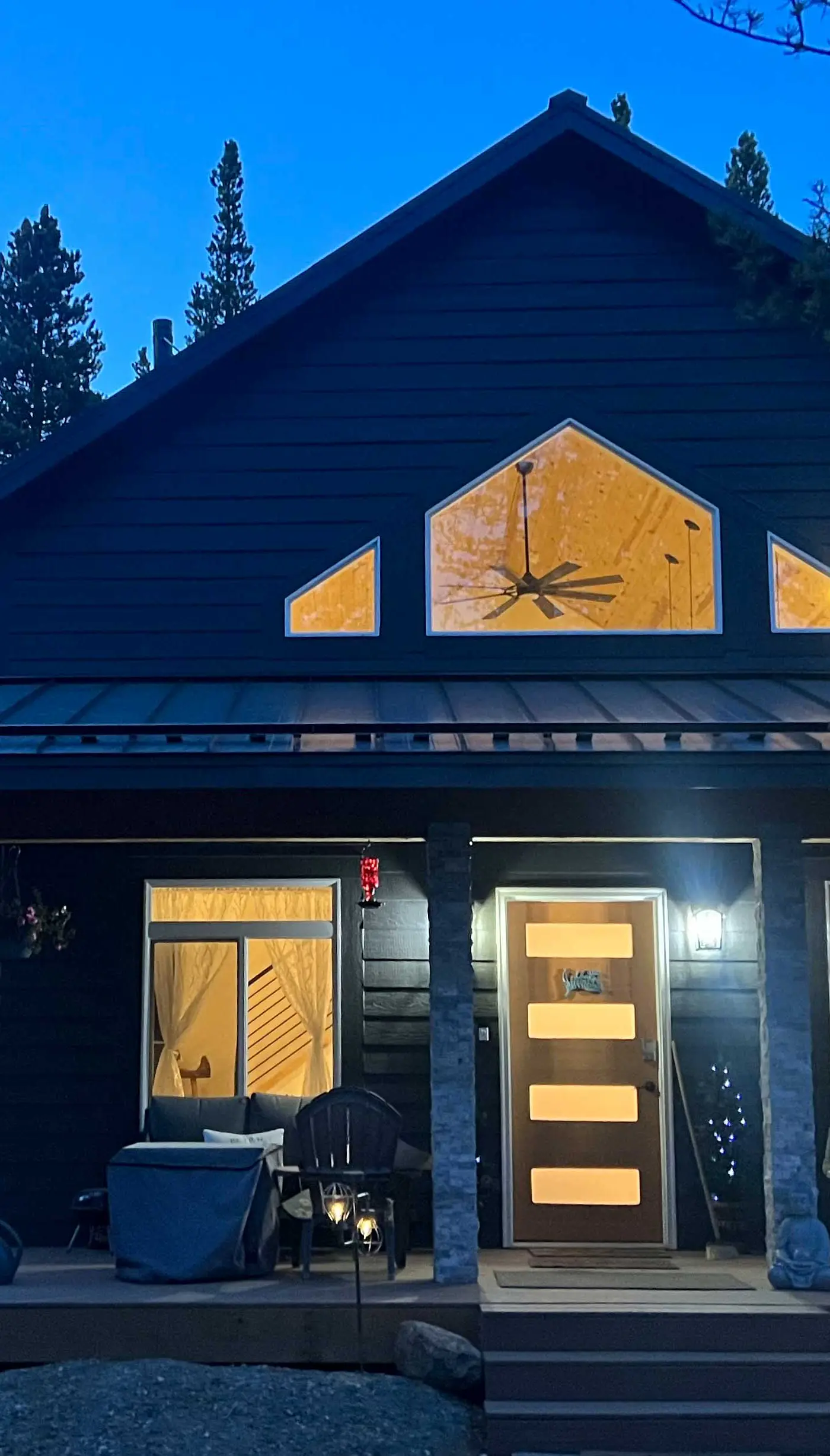 1 Mi to St Mary’s Glacier Trail: Modern Mtn Cabin!
