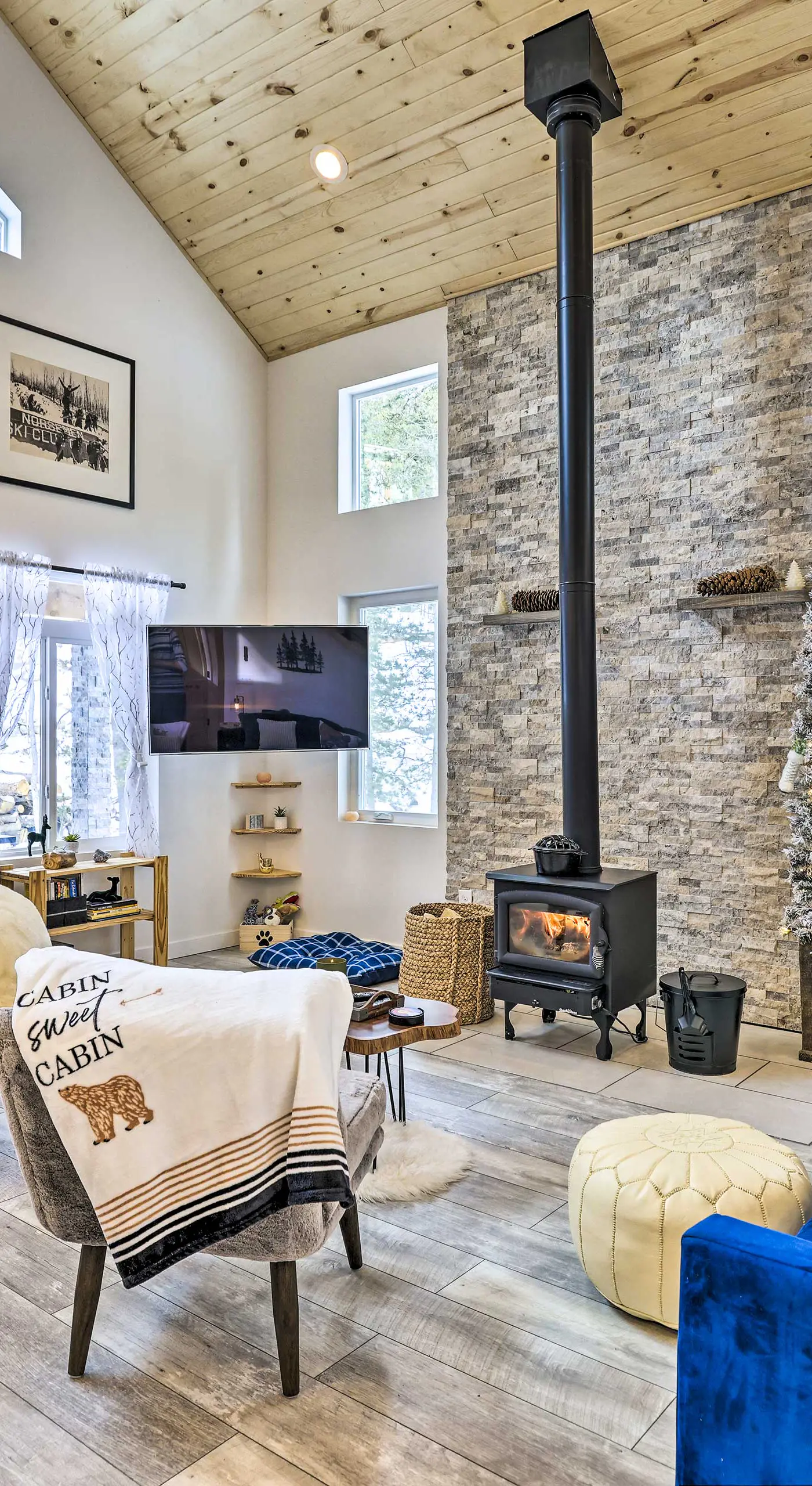 1 Mi to St Mary’s Glacier Trail: Modern Mtn Cabin!