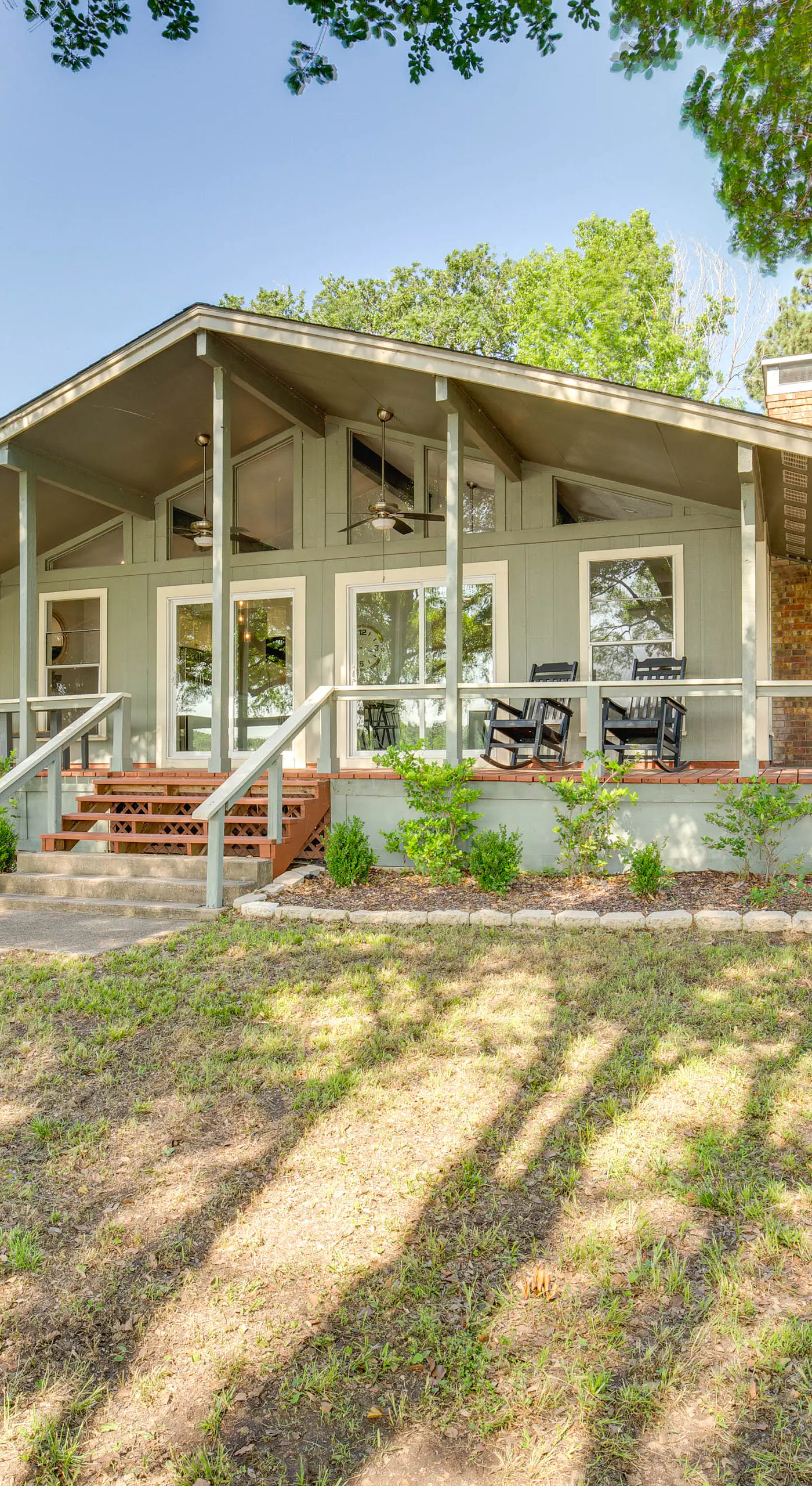Yard, Deck & Fire Pit: Cedar Creek Reservoir Gem