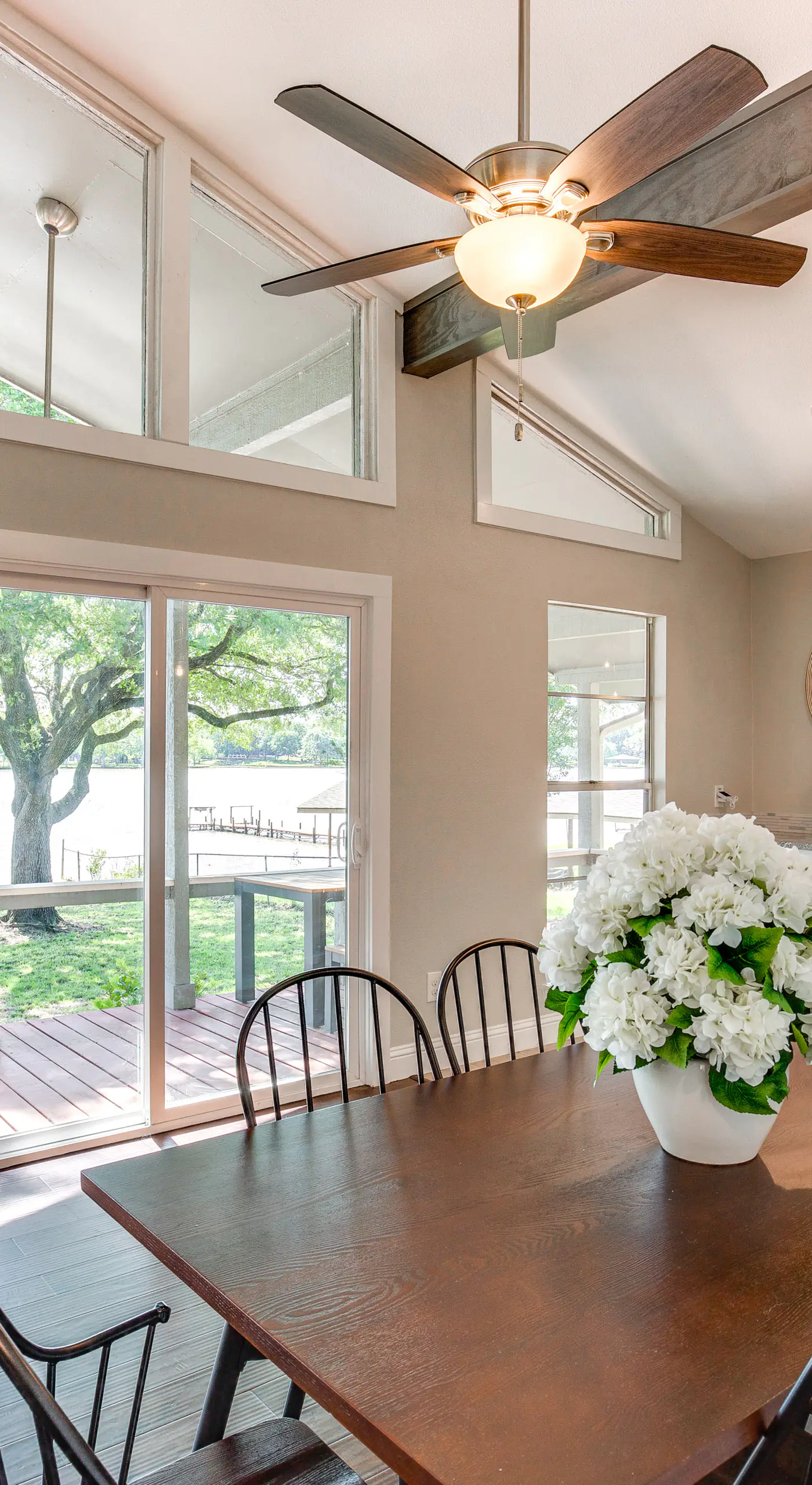 Yard, Deck & Fire Pit: Cedar Creek Reservoir Gem