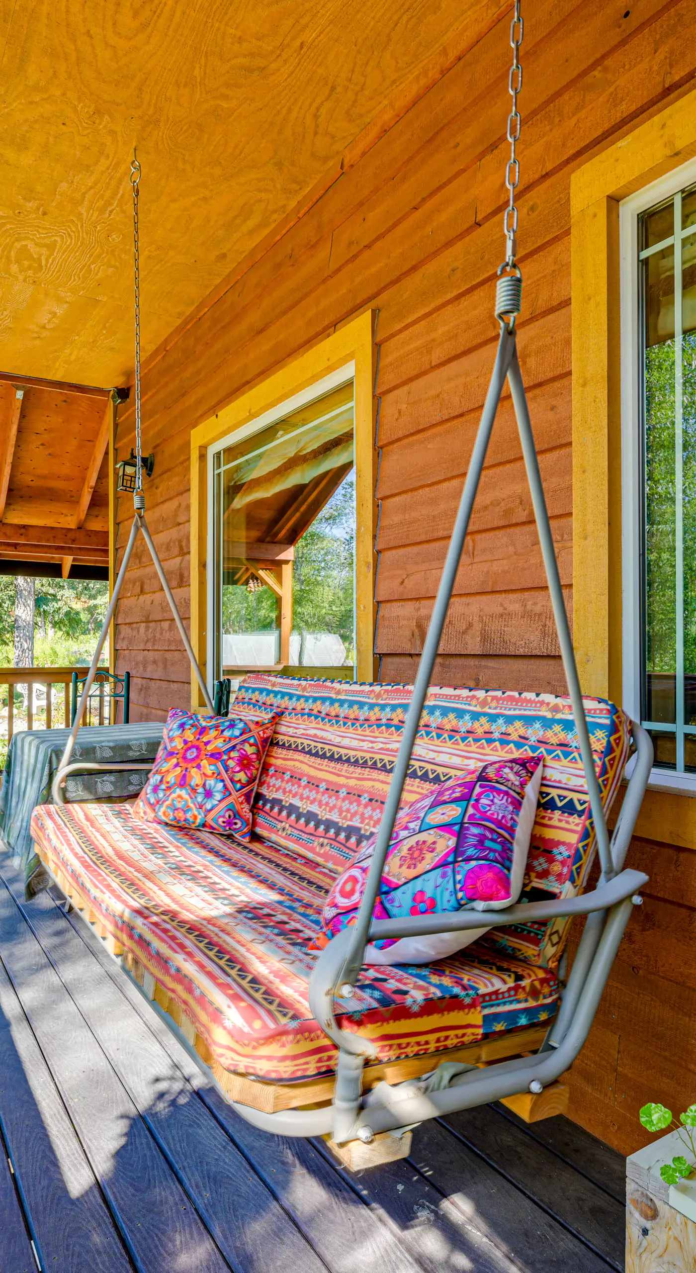Cozy Kenai Abode w/ Private Deck: 5 Mi to Ocean!