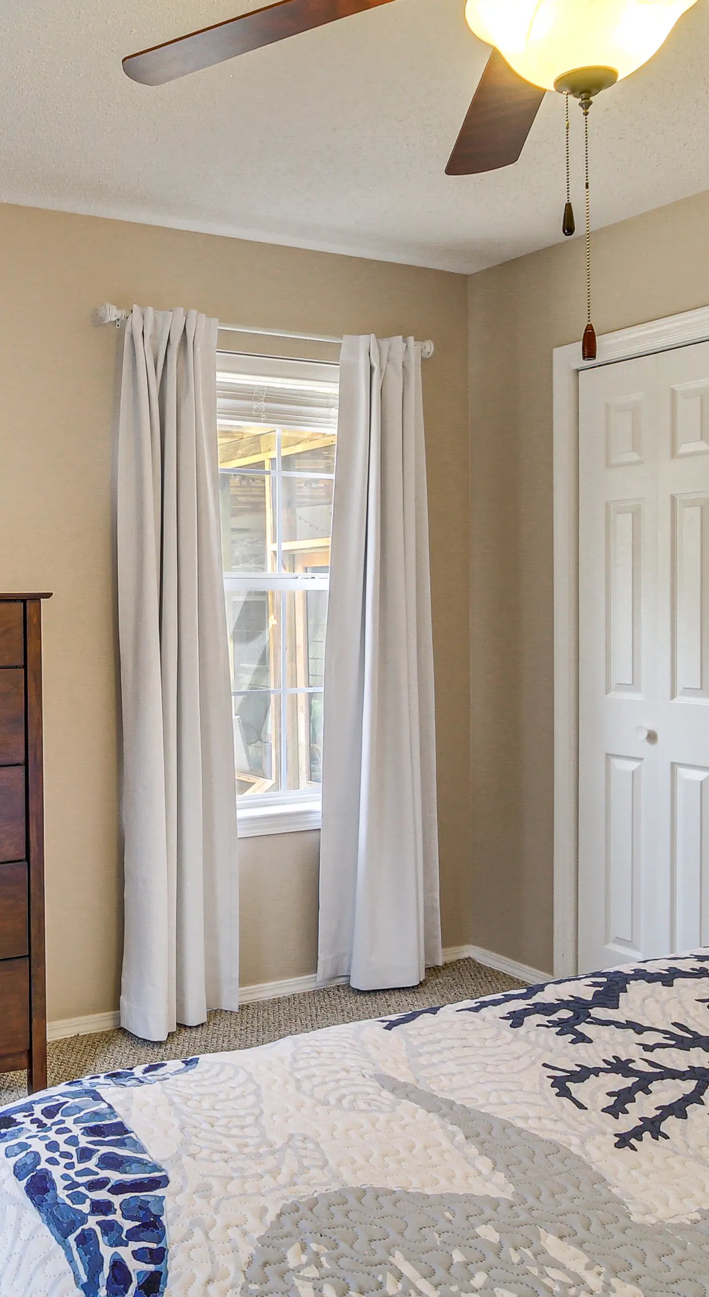 'Sea La Vie' Coastal Getaway Steps from the Beach