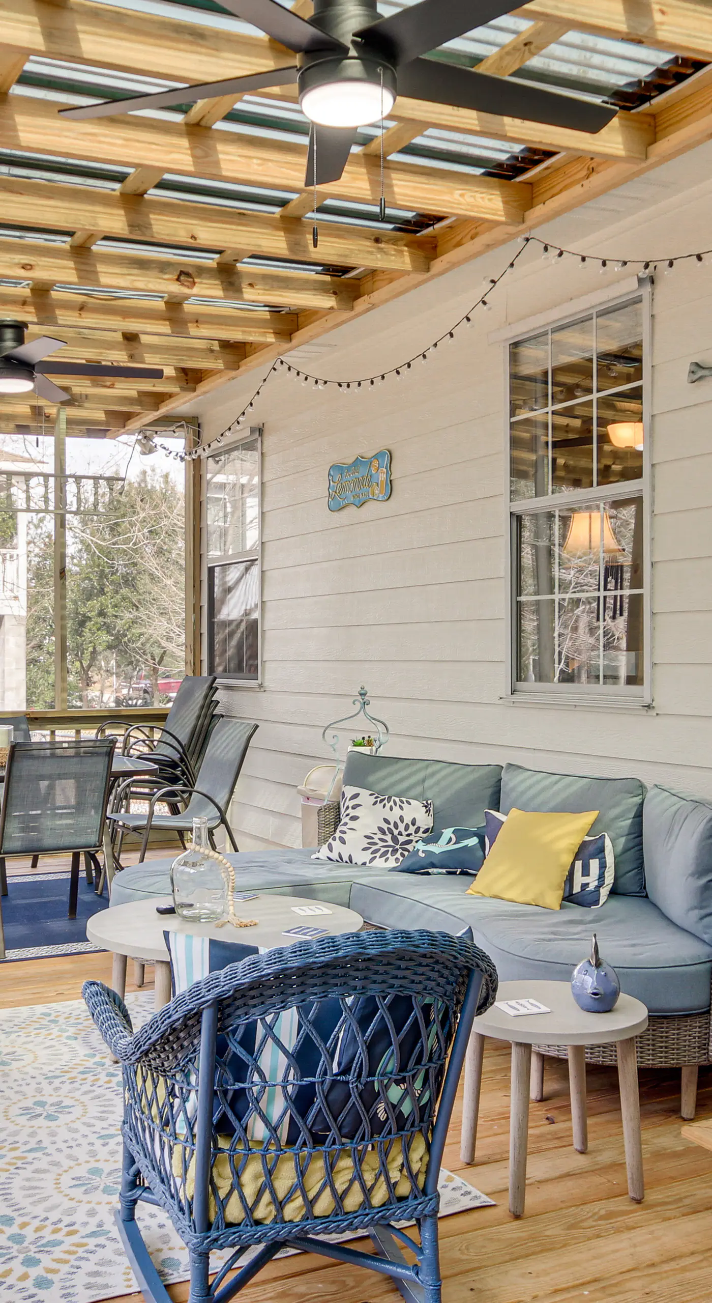 'Sea La Vie' Coastal Getaway Steps from the Beach