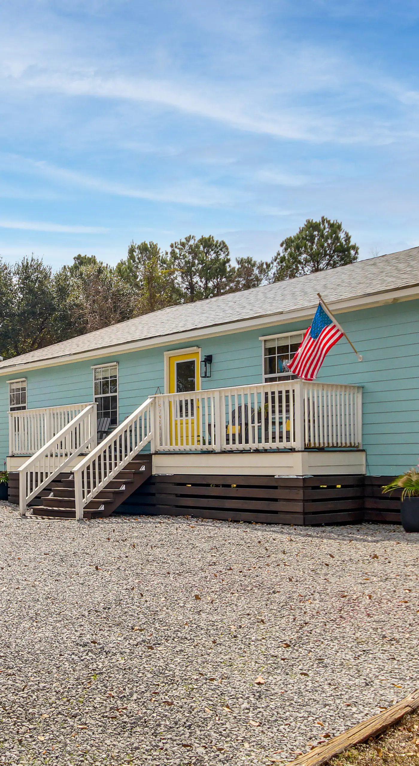 'Sea La Vie' Coastal Getaway Steps from the Beach