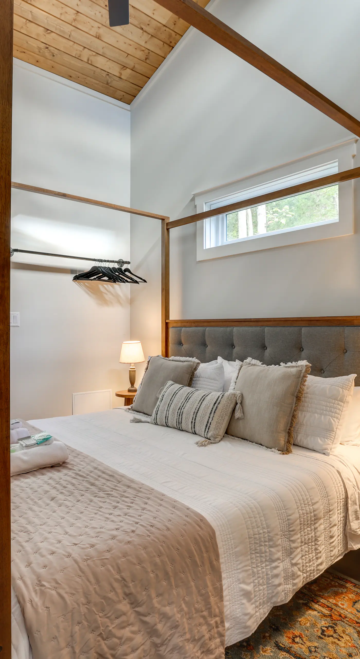 Waterfront 'Blue Spruce' Small Home in Wildwood!