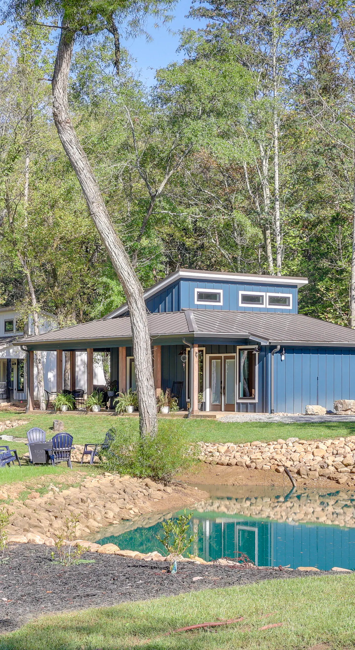 Waterfront 'Blue Spruce' Small Home in Wildwood!