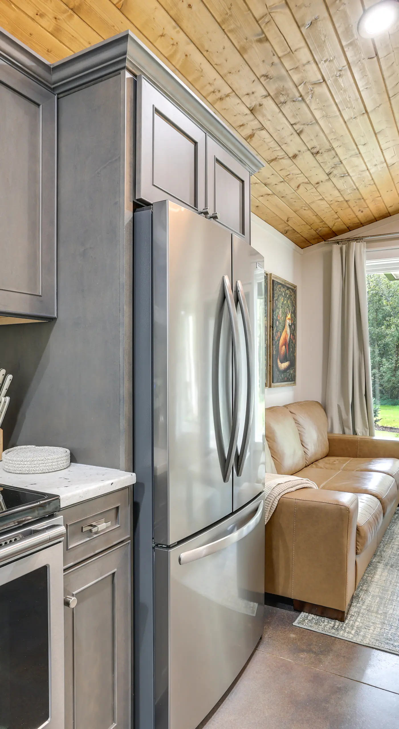 Waterfront 'Blue Spruce' Small Home in Wildwood!