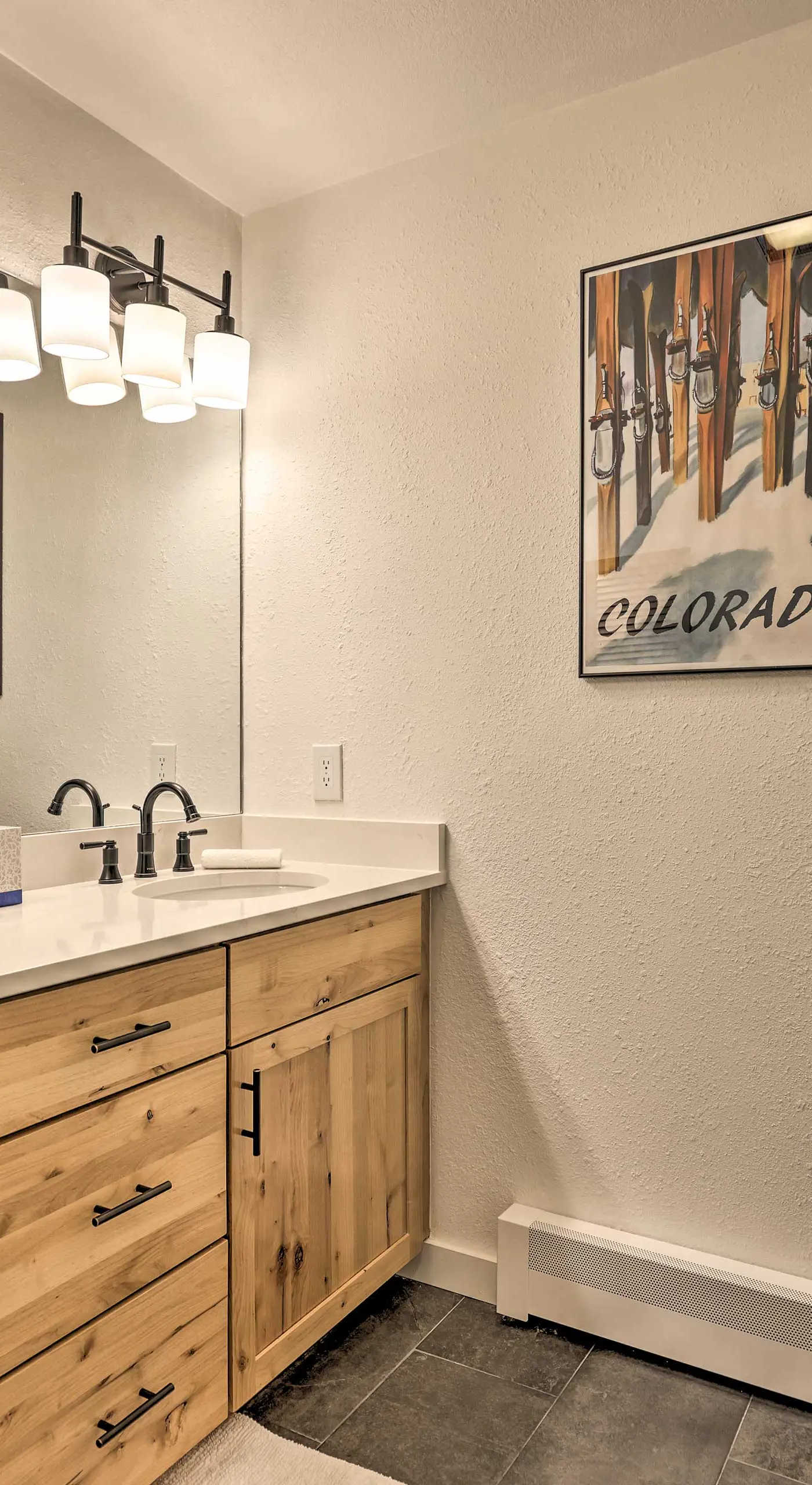 Luxe Vail Valley Retreat w/ Hot Tub!
