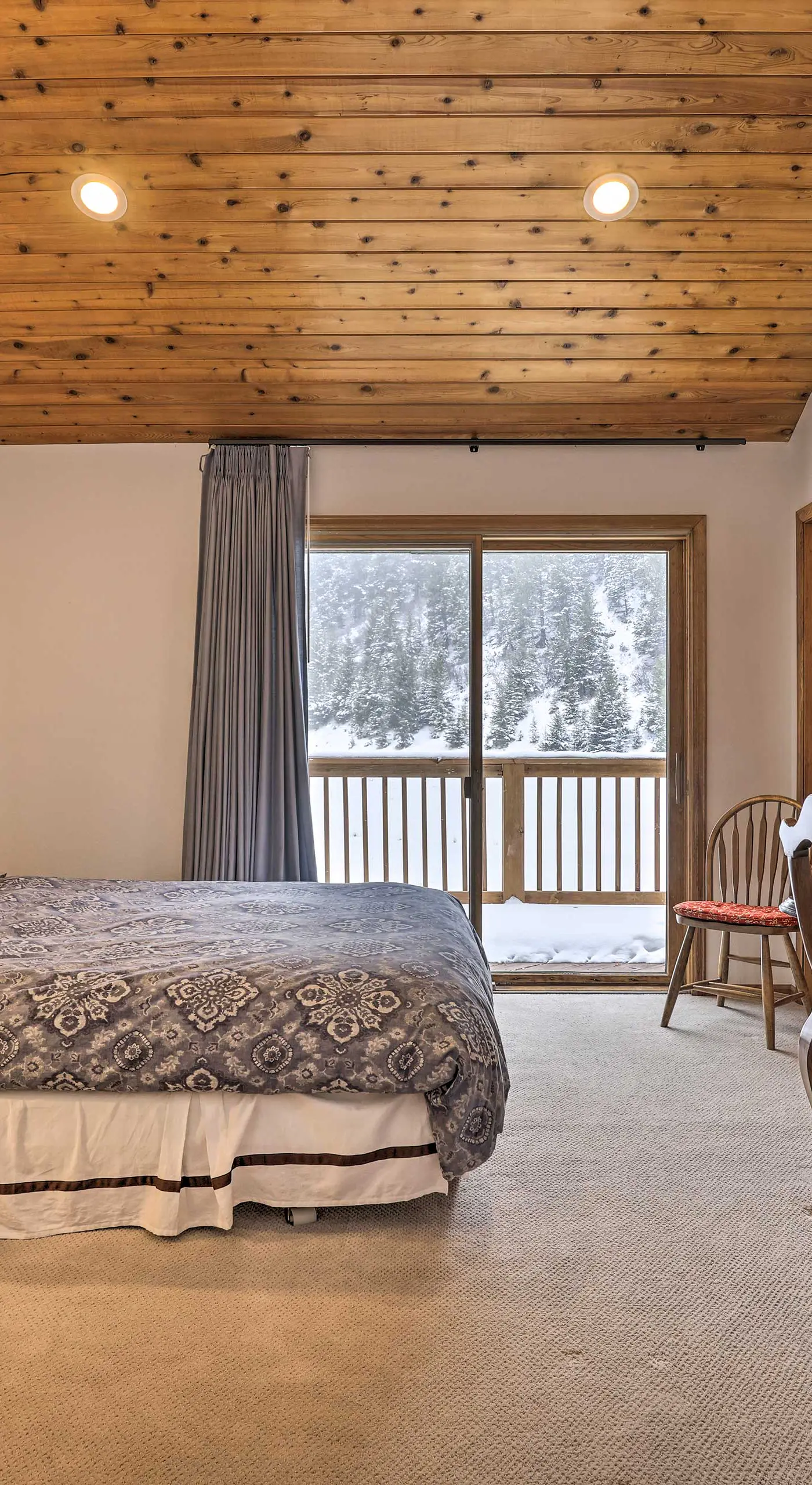 Luxe Vail Valley Retreat w/ Hot Tub!