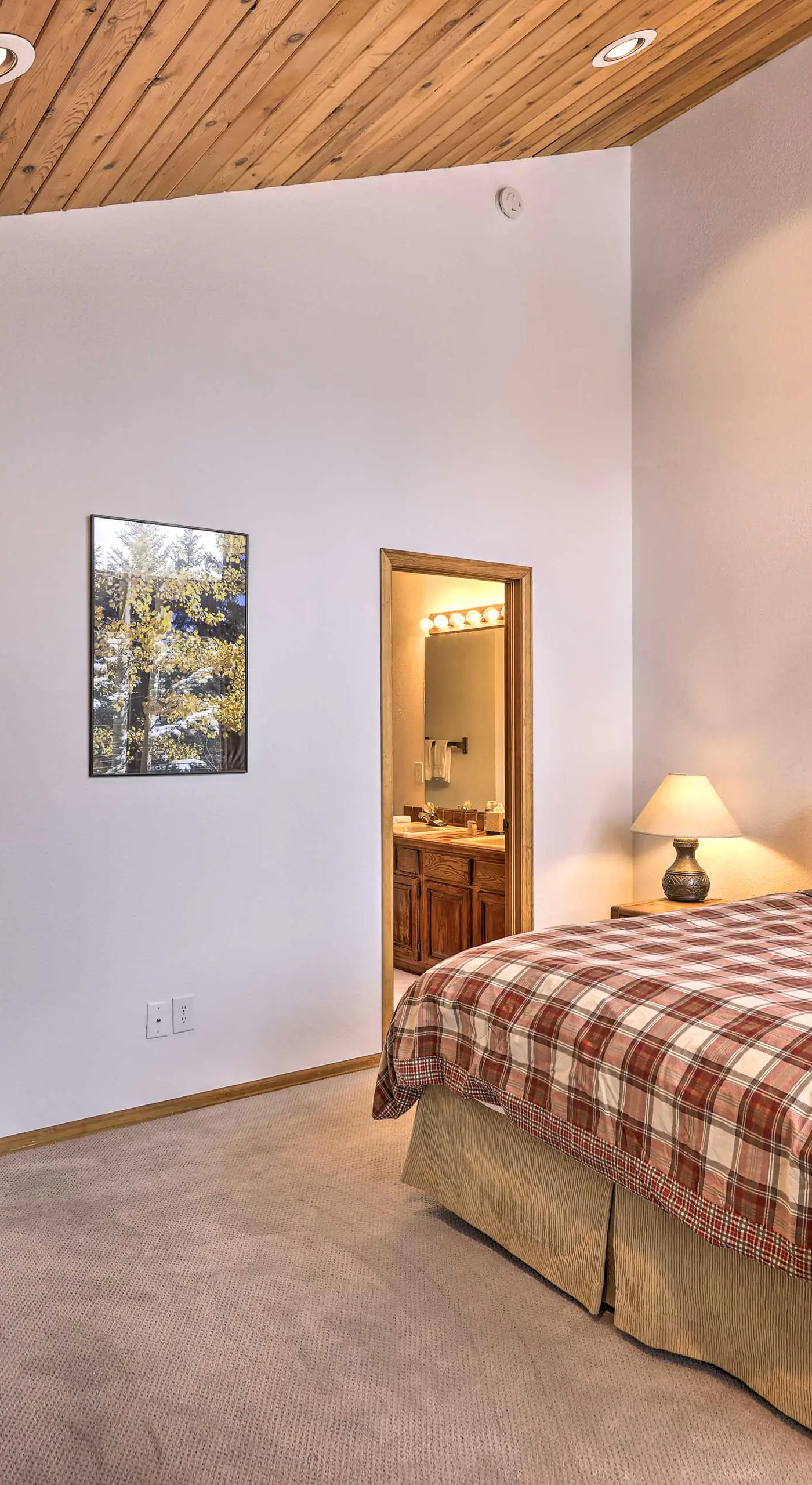 Luxe Vail Valley Retreat w/ Hot Tub!