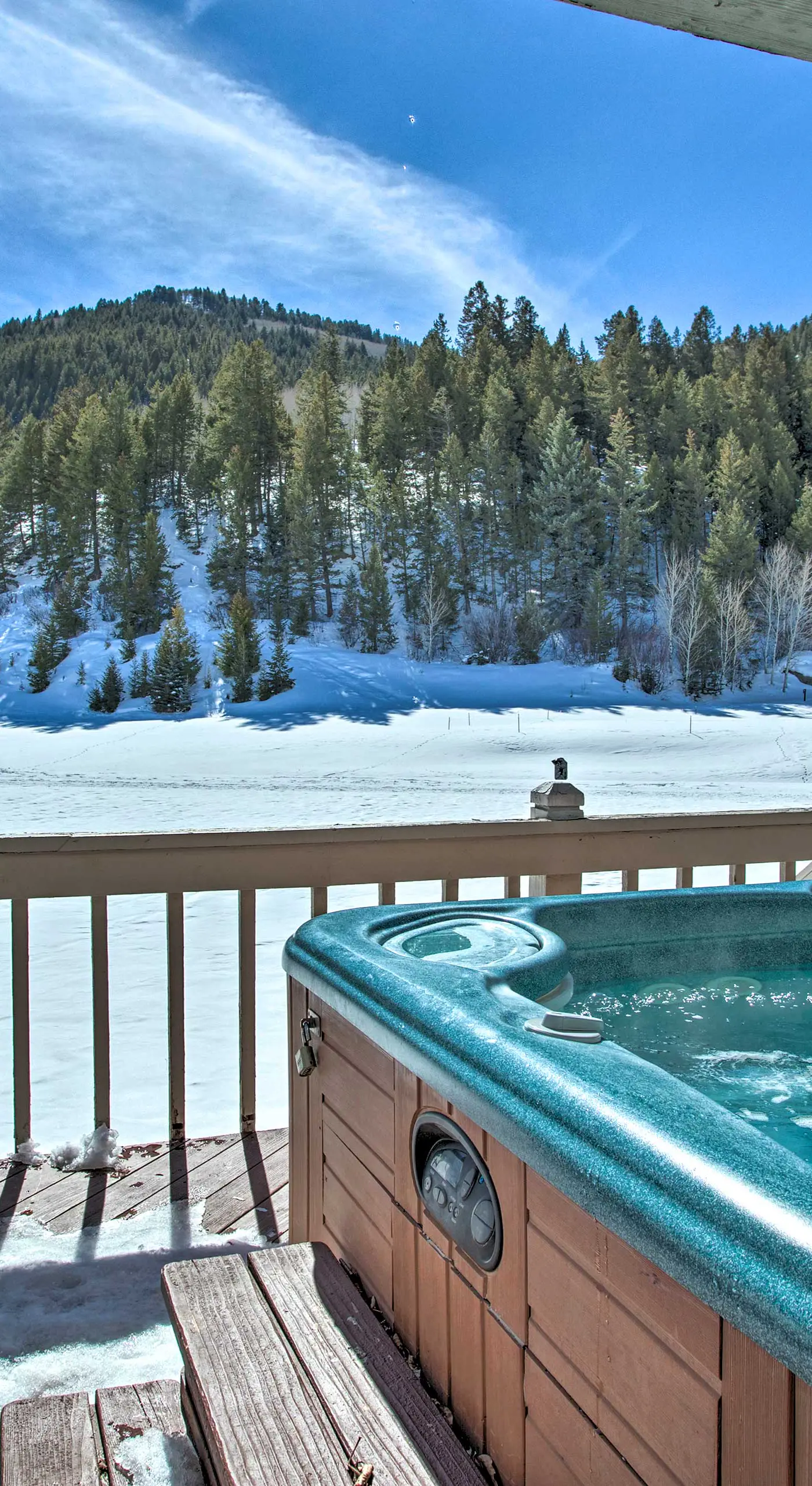 Luxe Vail Valley Retreat w/ Hot Tub!