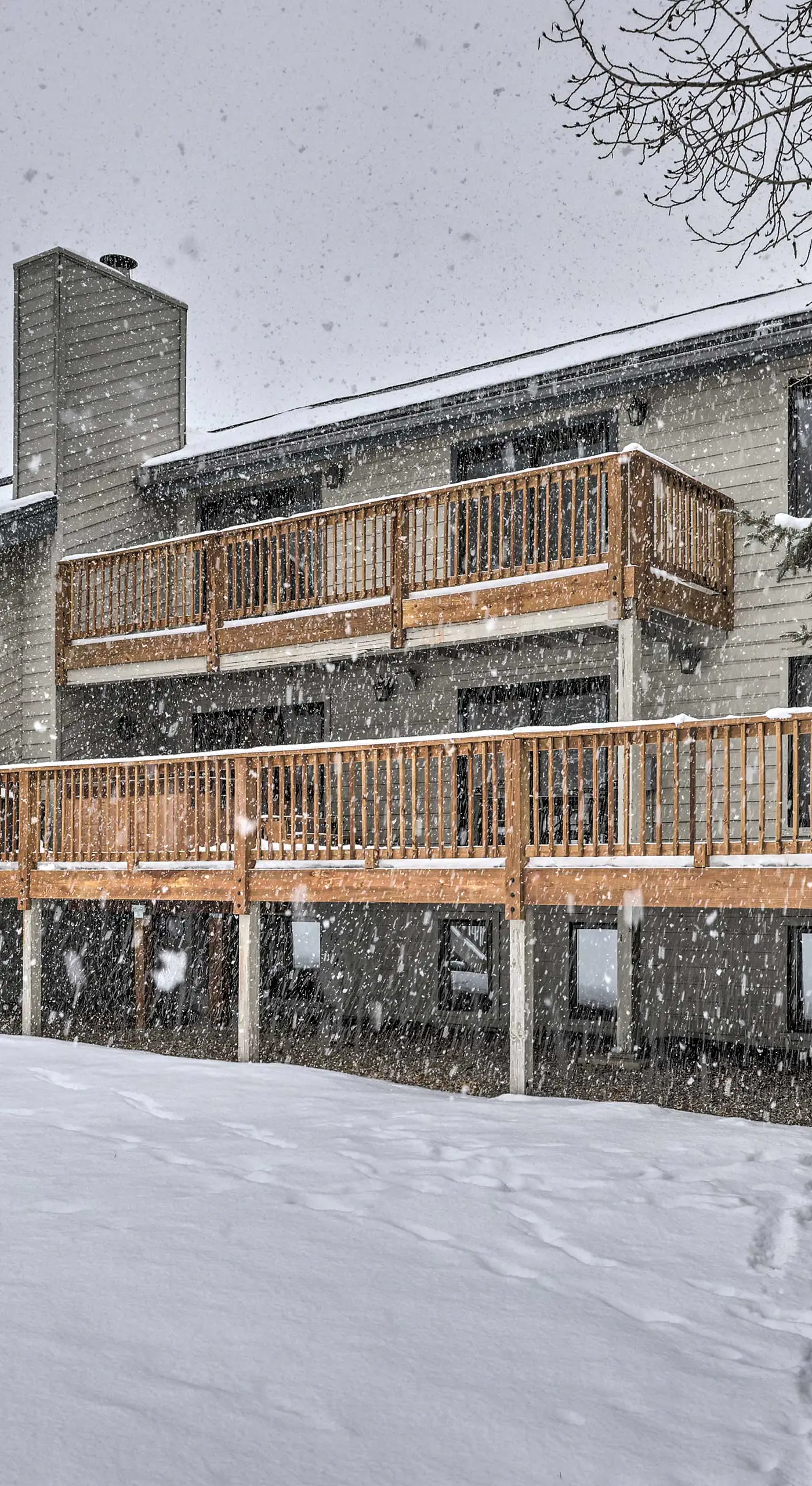 Luxe Vail Valley Retreat w/ Hot Tub!