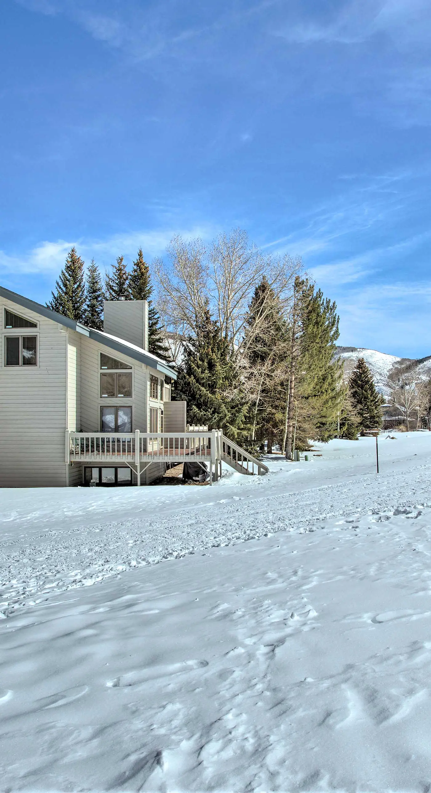 Luxe Vail Valley Retreat w/ Hot Tub!