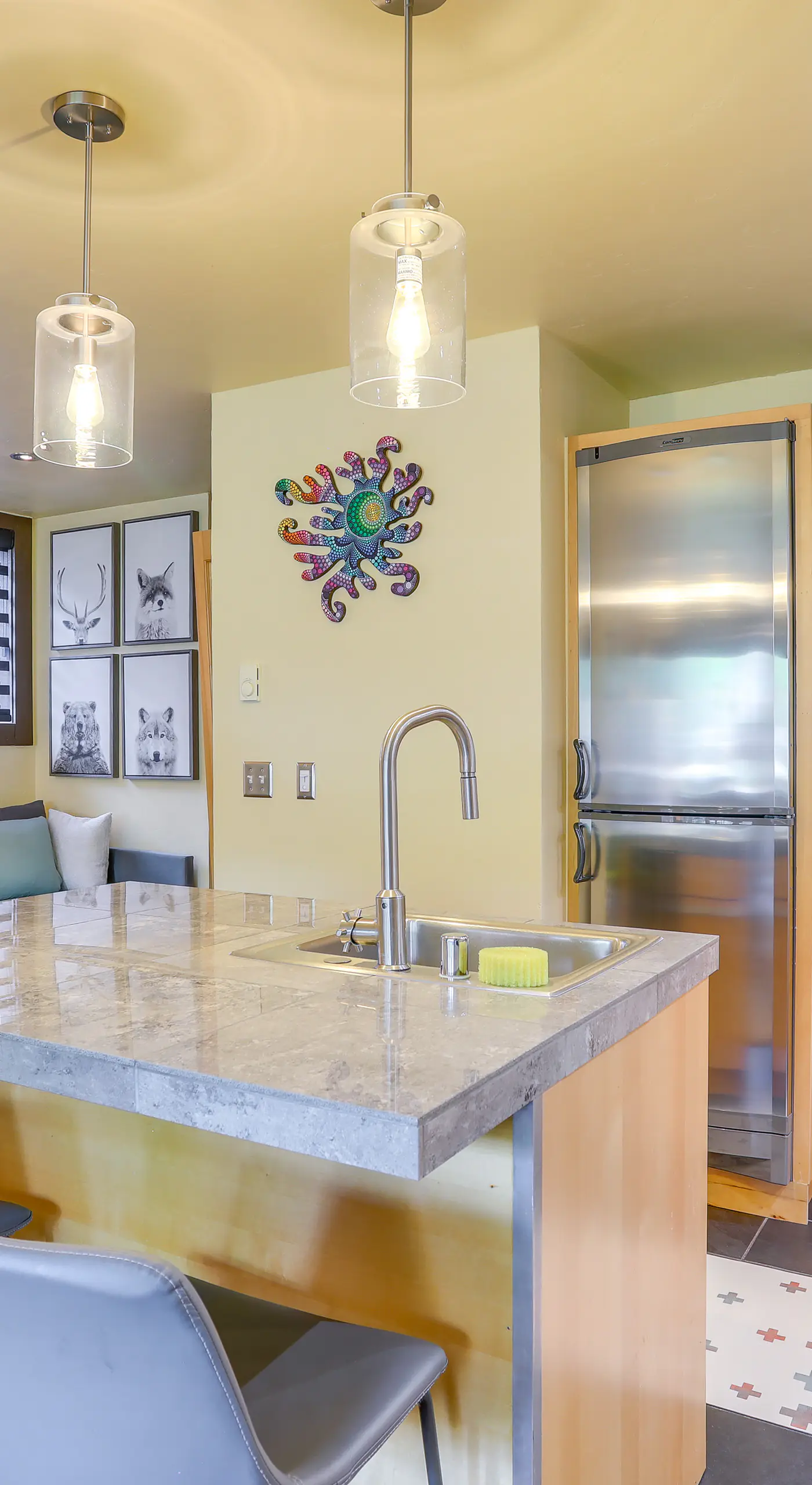 Eagle-Vail Hideaway w/ Golf, Ski, and More!