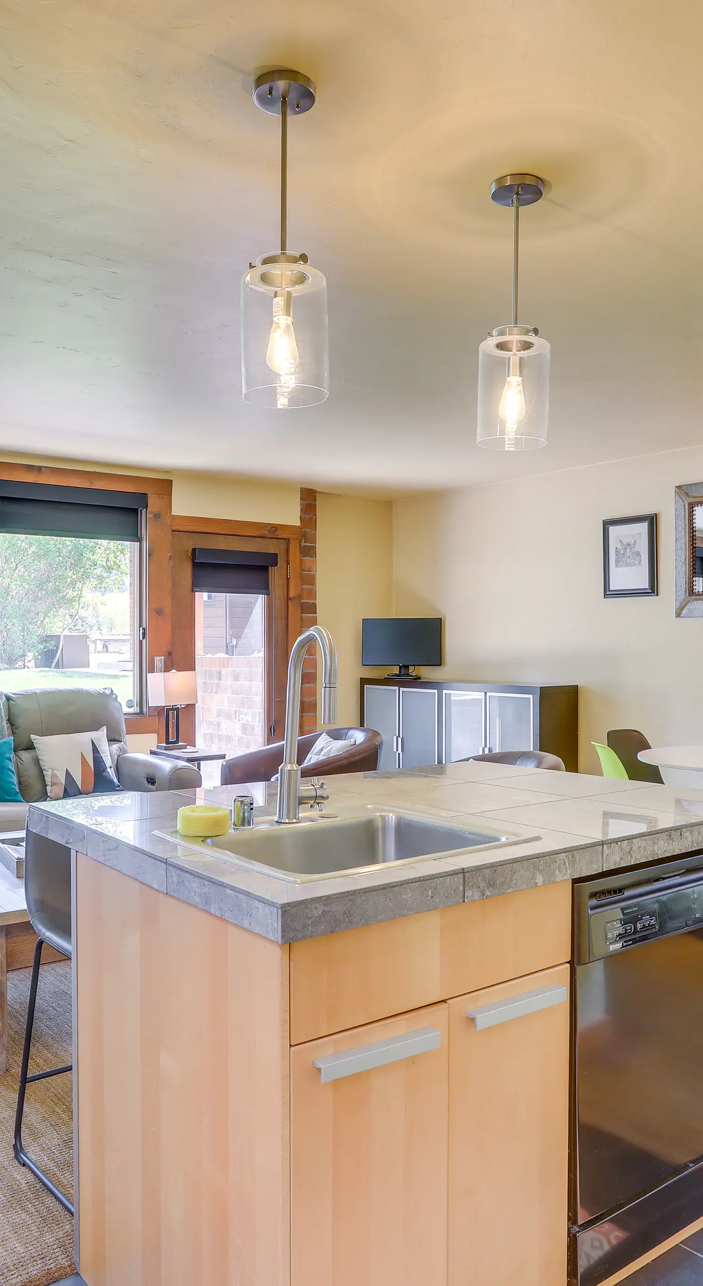 Eagle-Vail Hideaway w/ Golf, Ski, and More!