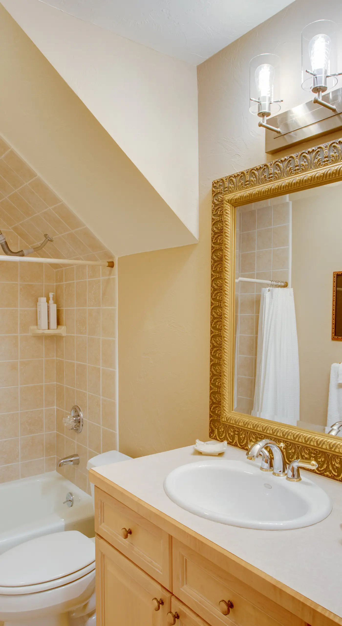 Avon Duplex Between Beaver Creek & Vail Resorts!