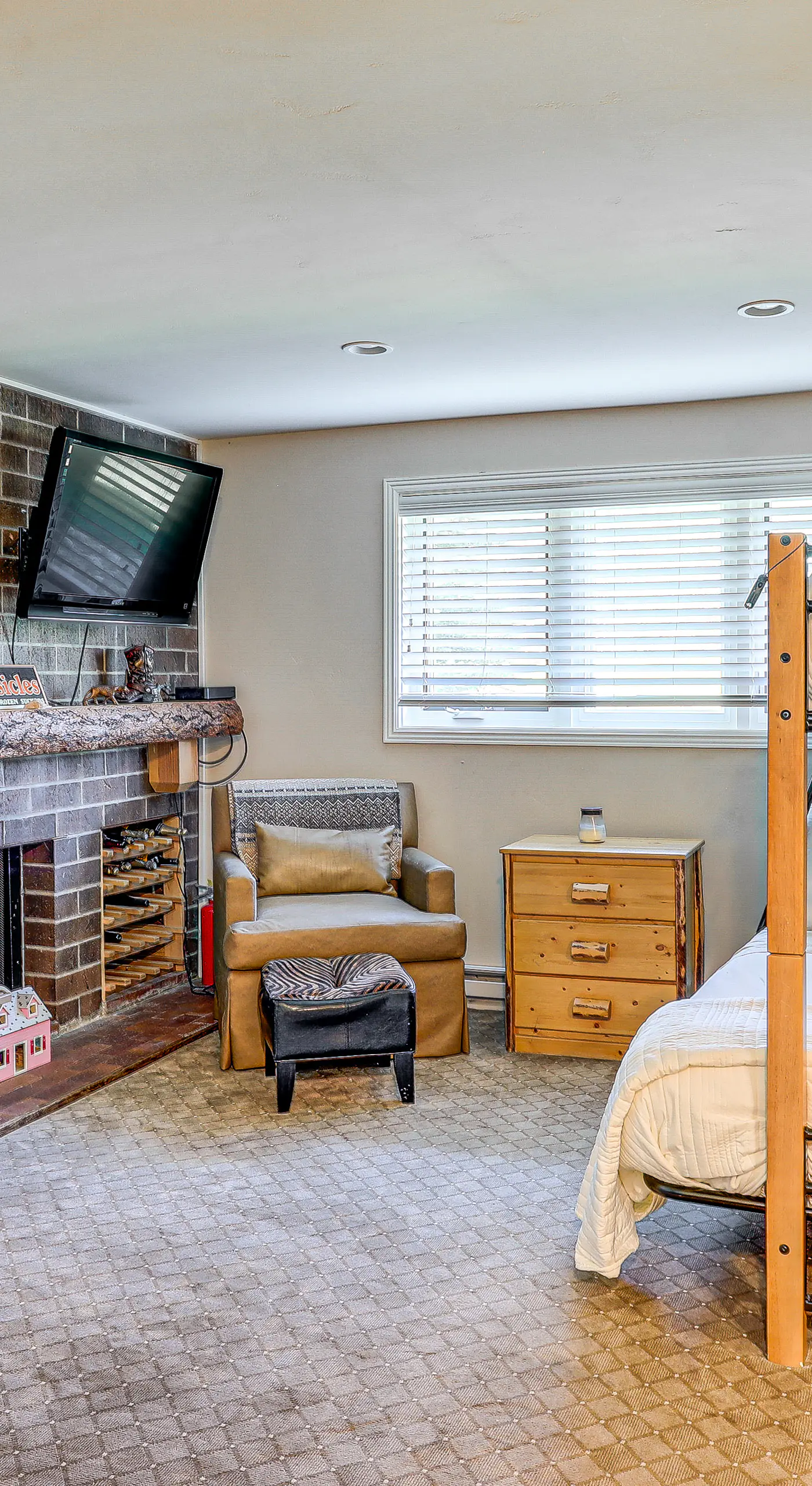 Golf Course & Mtn Views: Avon Gem w/ Gas Grill!