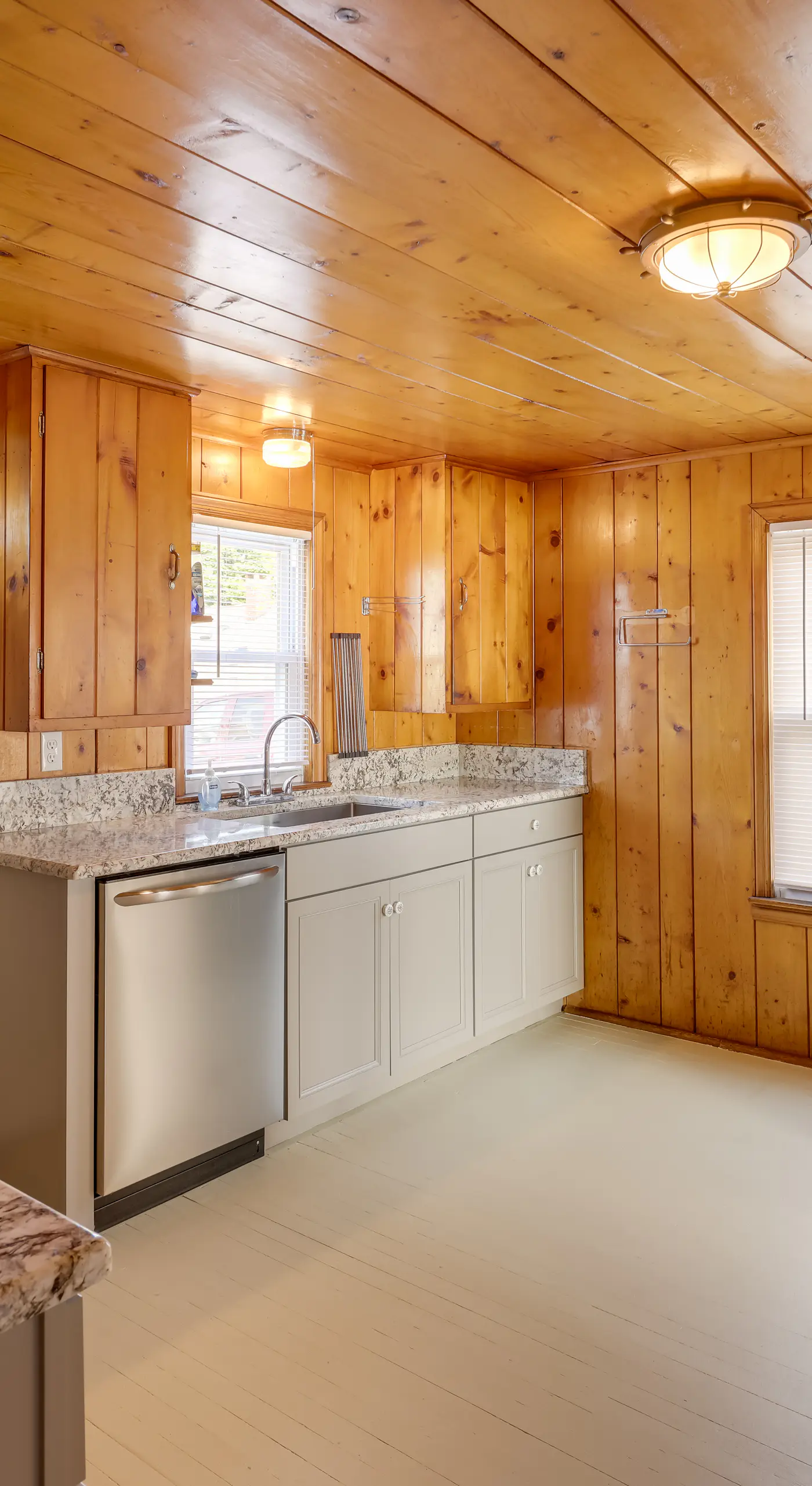 Waterfront Cottage w/ Sunroom + Patio & Grill