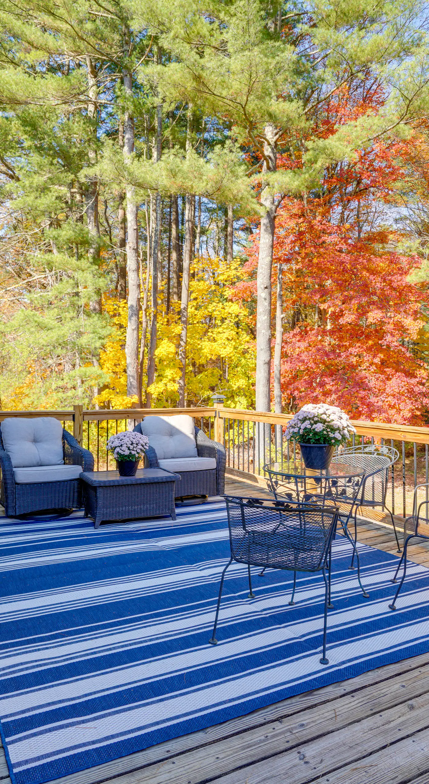 1 Mi to Dtwn: Cottage w/ Large Yard in Stockbridge
