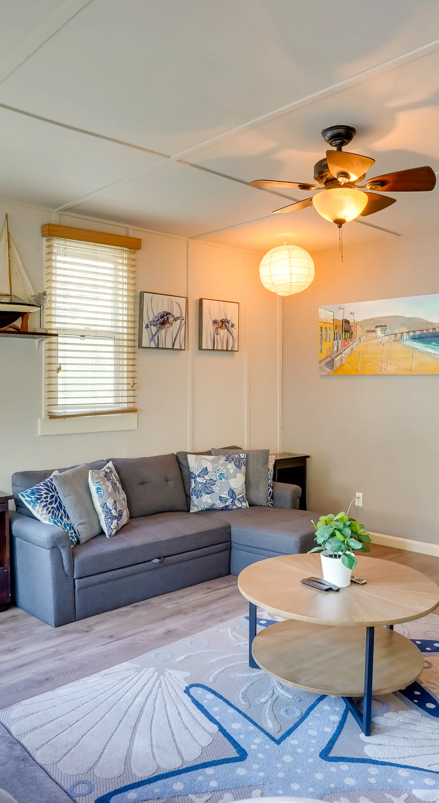 Steps to Beach & Bites: Catalina Island Retreat!