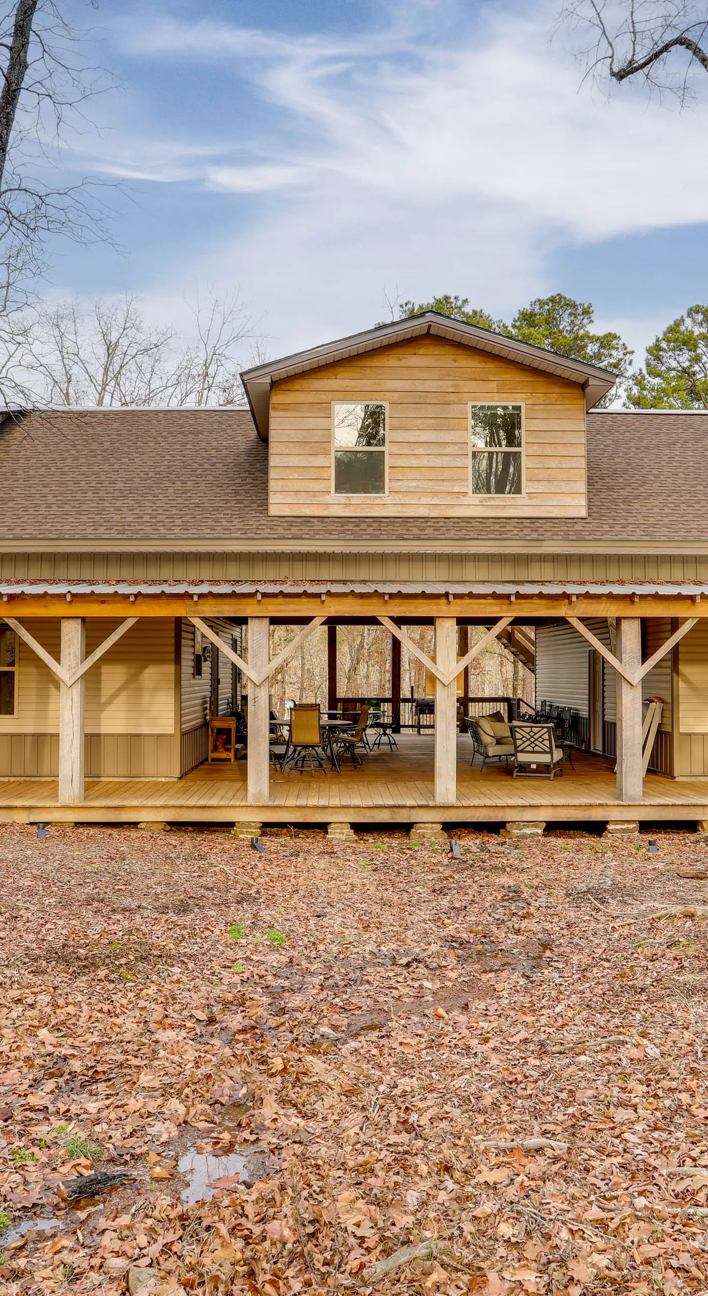 Greers Ferry Lake Access & Deck: Group Getaway!