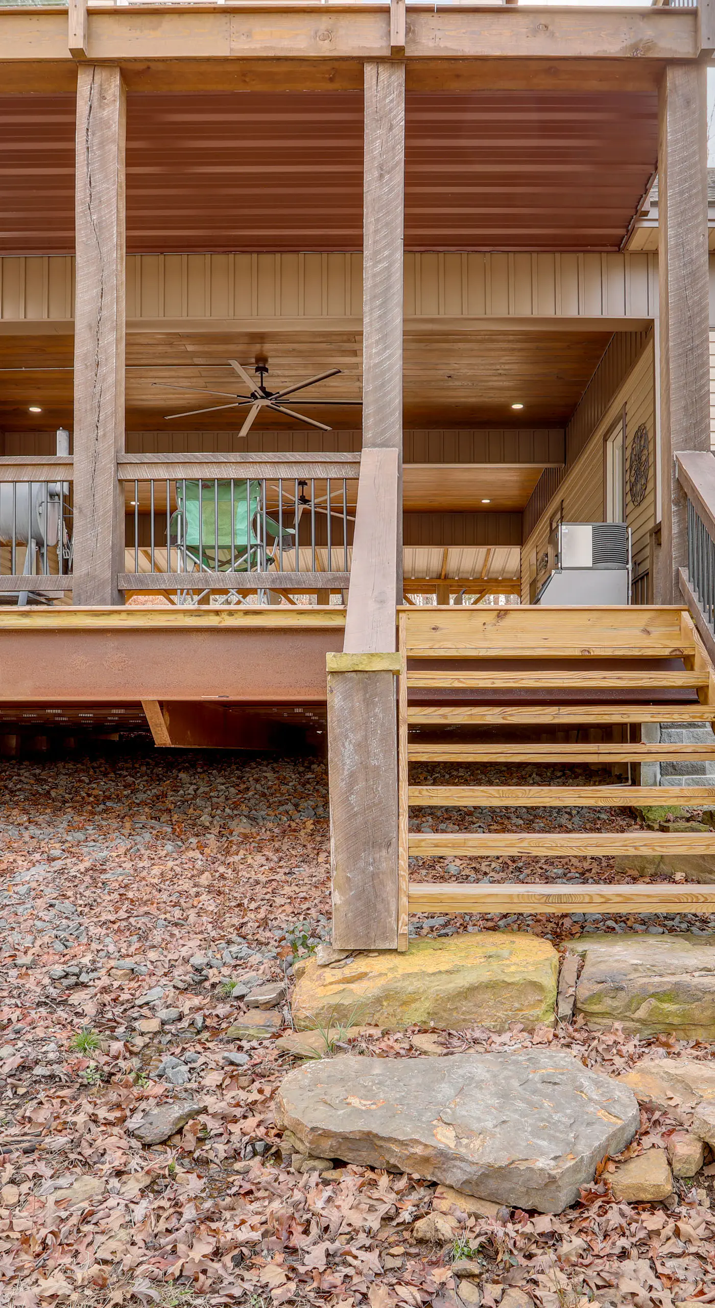 Greers Ferry Lake Access & Deck: Group Getaway!