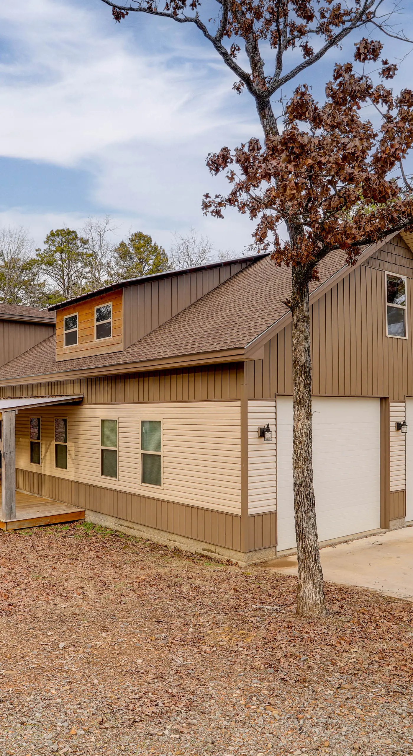 Greers Ferry Lake Access & Deck: Group Getaway!