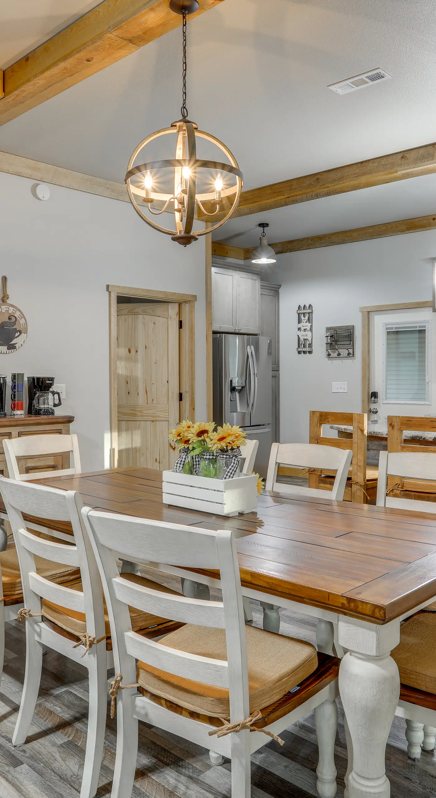 Greers Ferry Lake Access & Deck: Group Getaway!