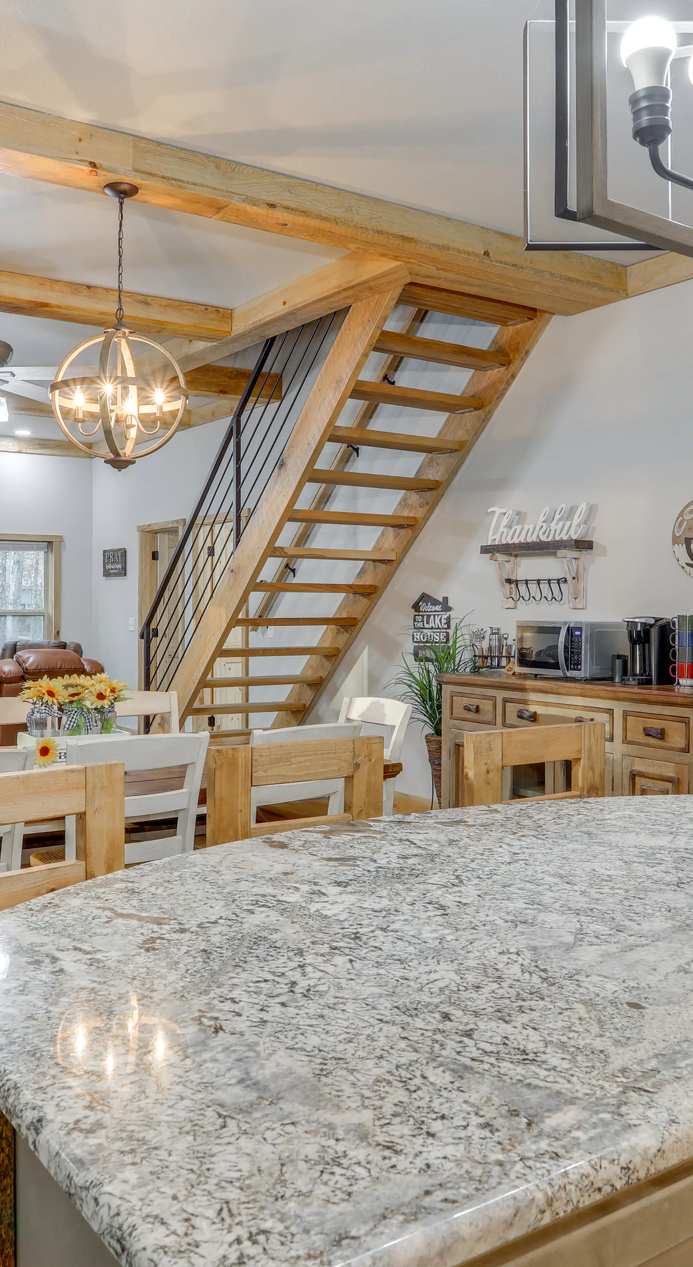 Greers Ferry Lake Access & Deck: Group Getaway!