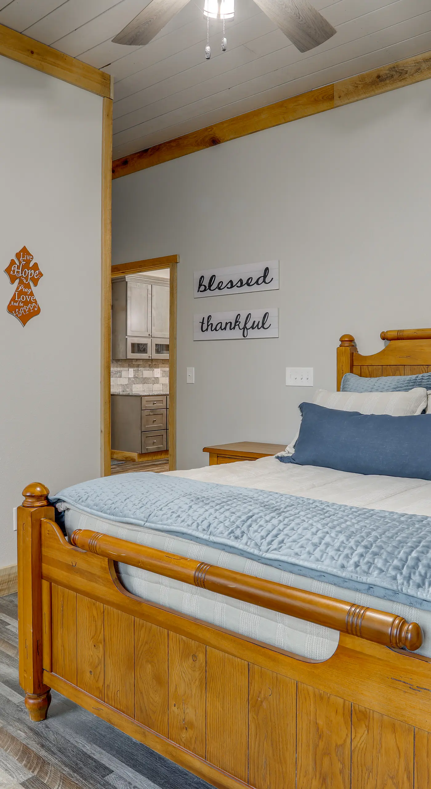 Greers Ferry Lake Access & Deck: Group Getaway!