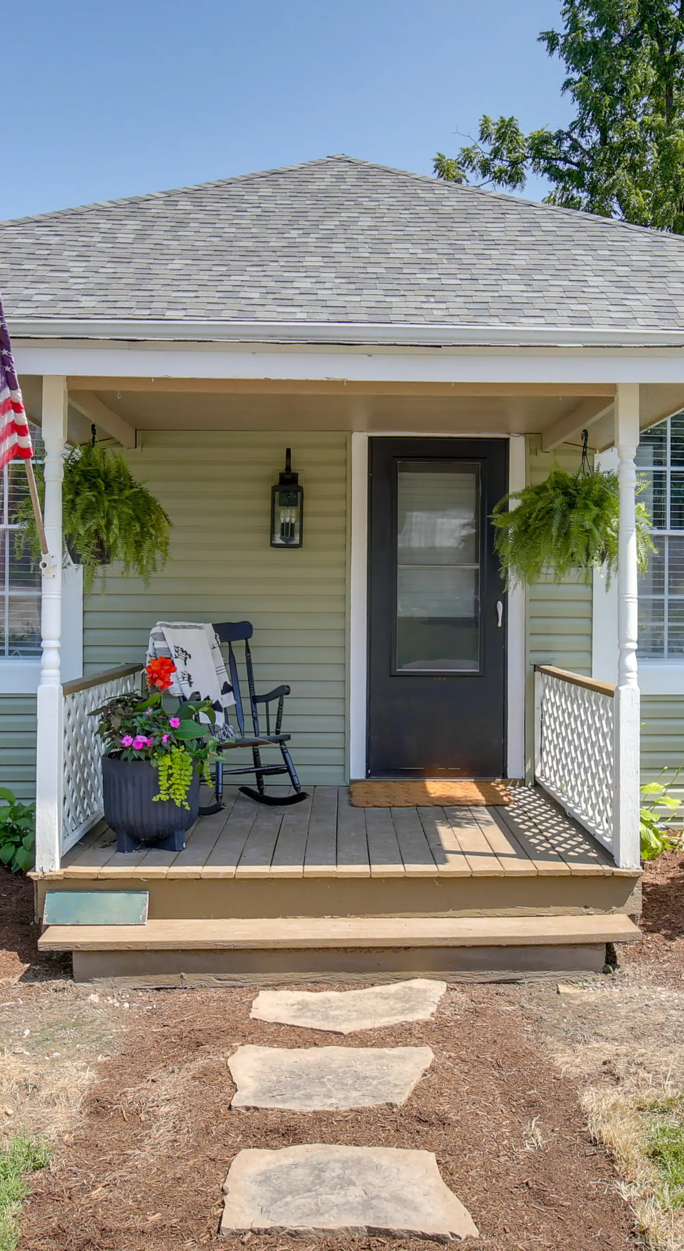 'The Cabernet Cabin' Defiance Home on Katy Trail!