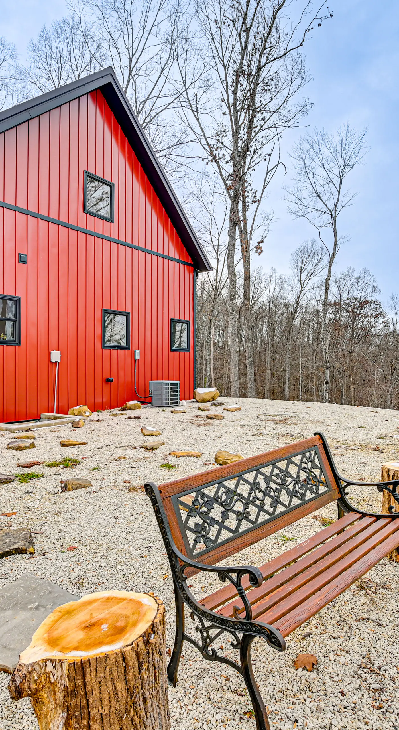 Hike & Climb: Pet-Friendly Red River Gorge Cabin!