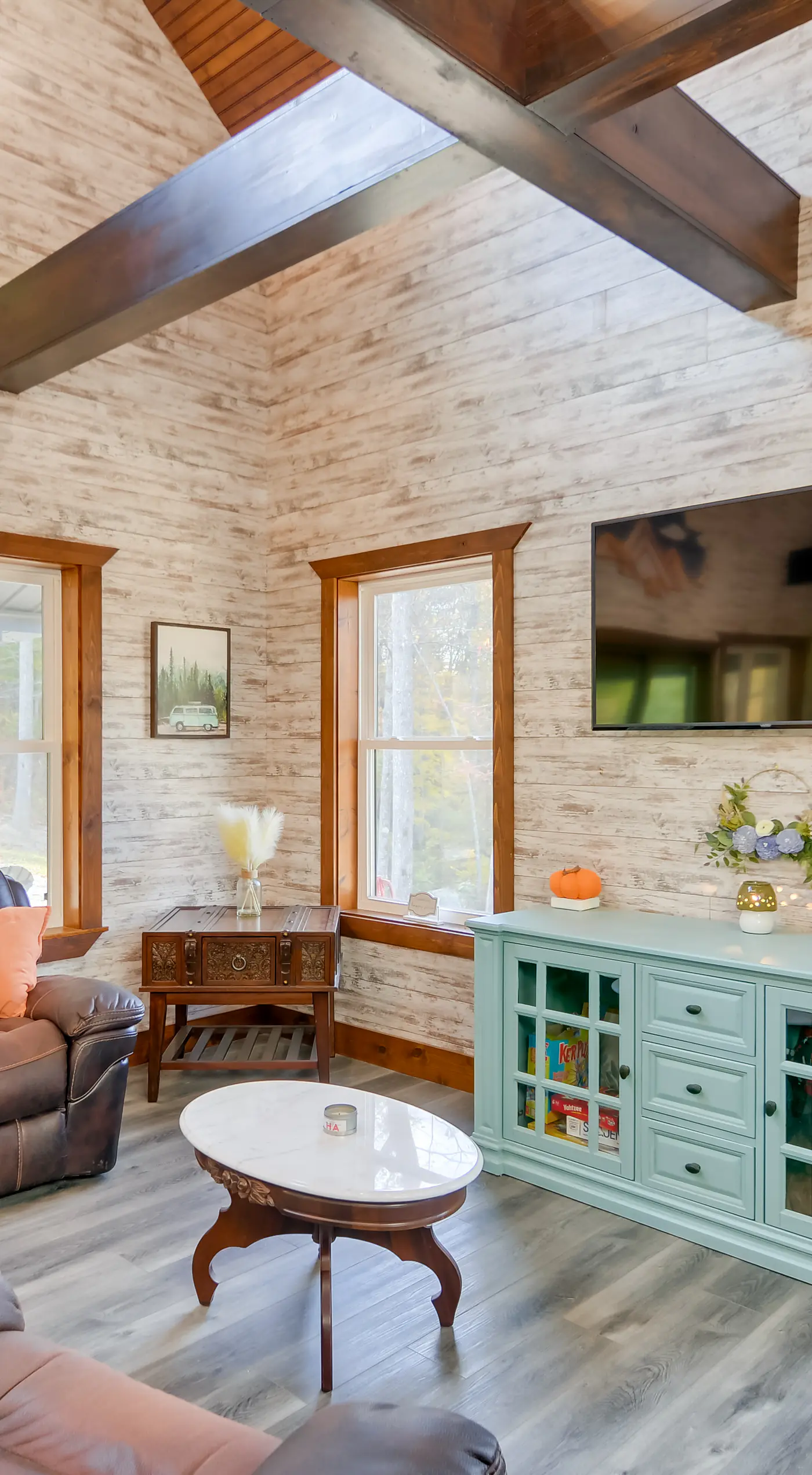 Hike & Climb: Pet-Friendly Red River Gorge Cabin!