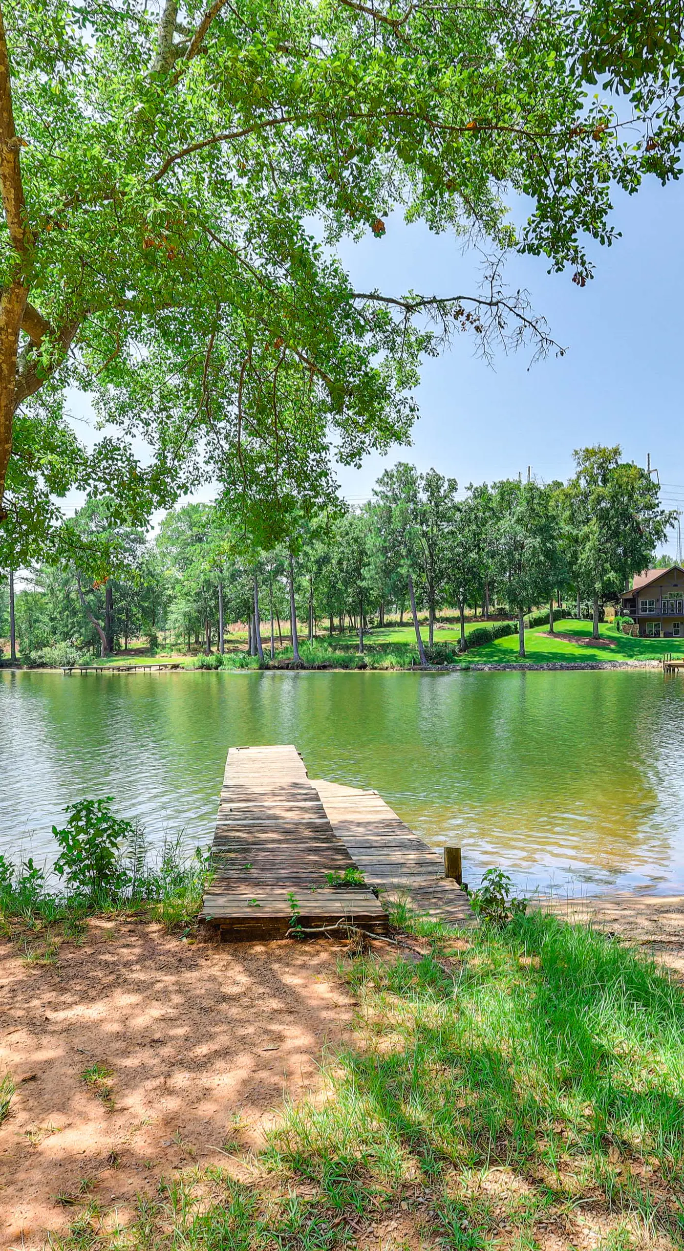 Pet-Friendly Sparta Retreat: Porches & Fire Pit!