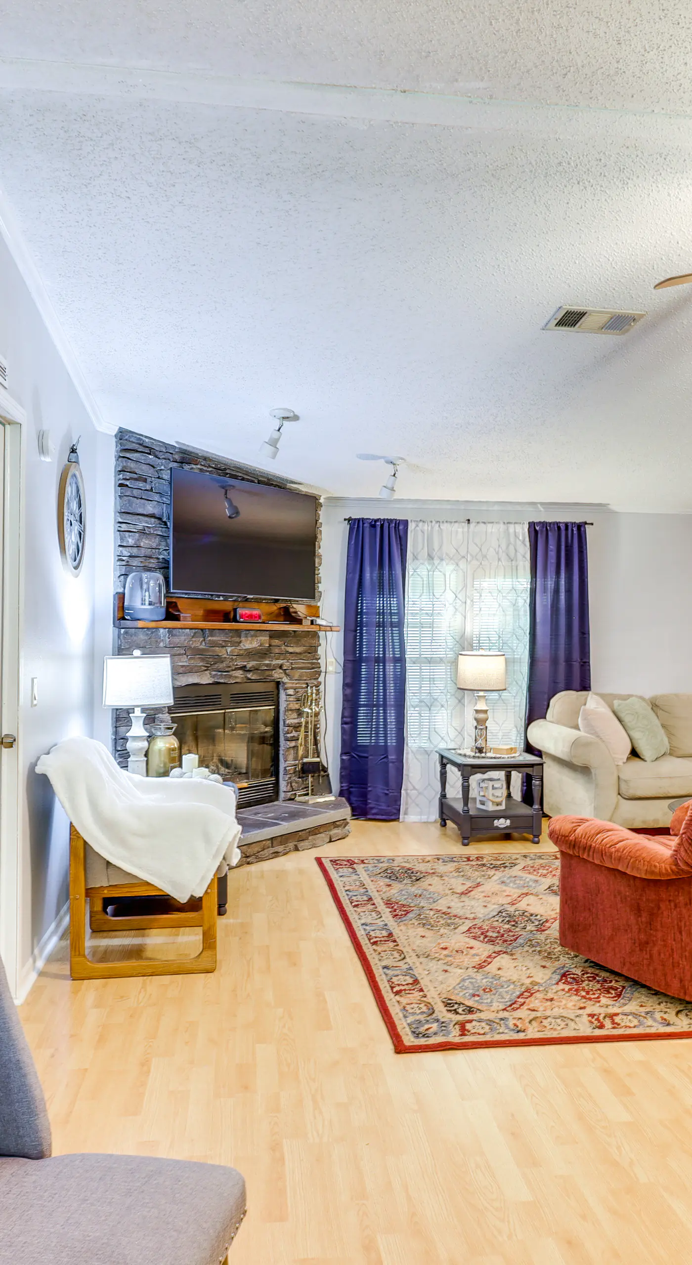 Pet-Friendly Sparta Retreat: Porches & Fire Pit!