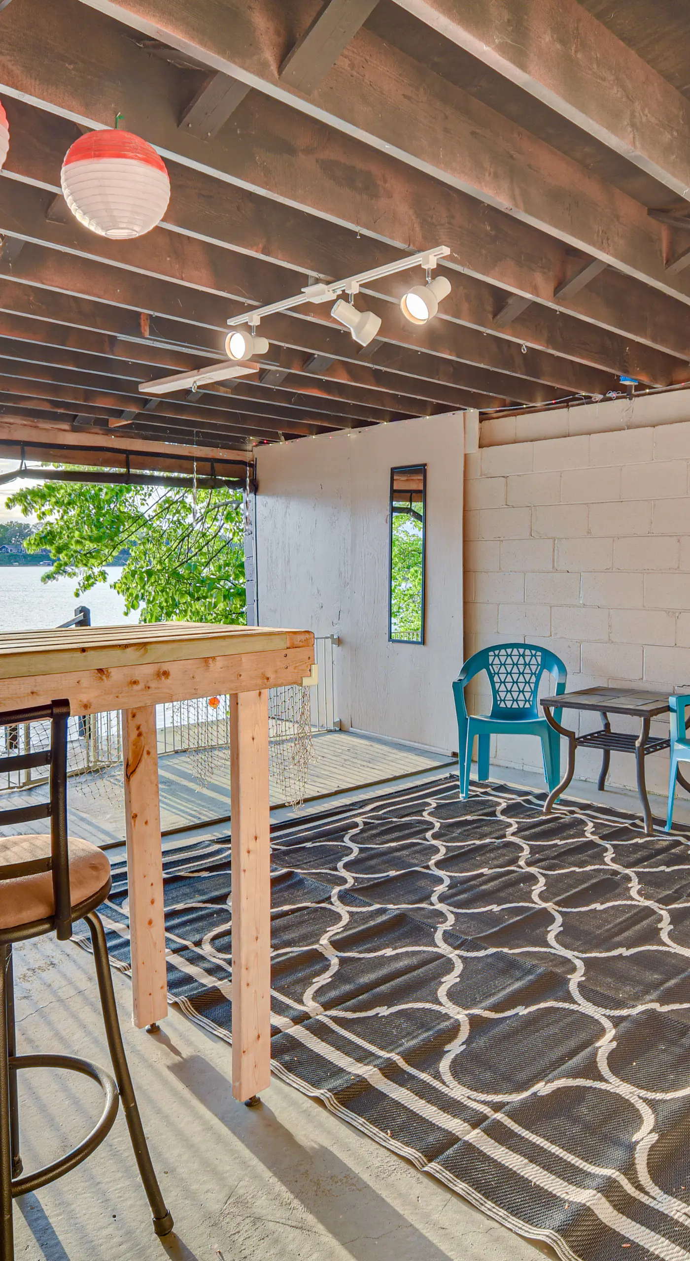 Lakefront Family Retreat w/ Private Dock!