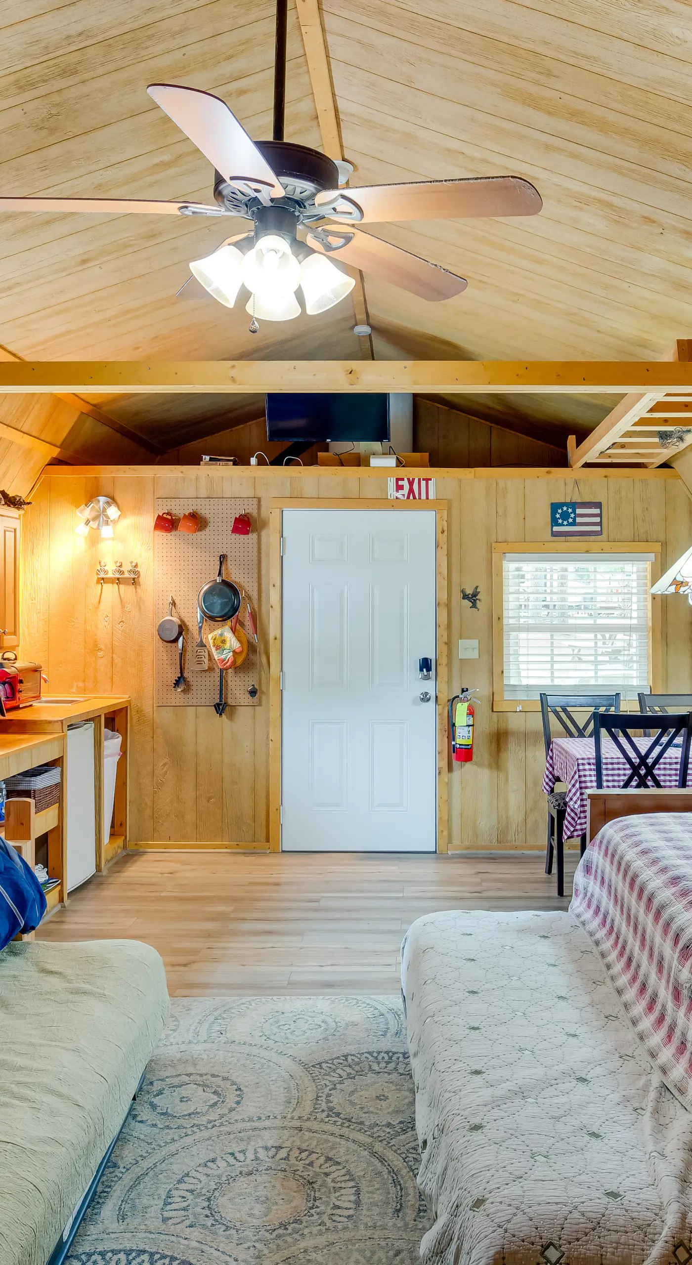 Lake Fork Studio Cabin w/ Dock + Boat Ramp!