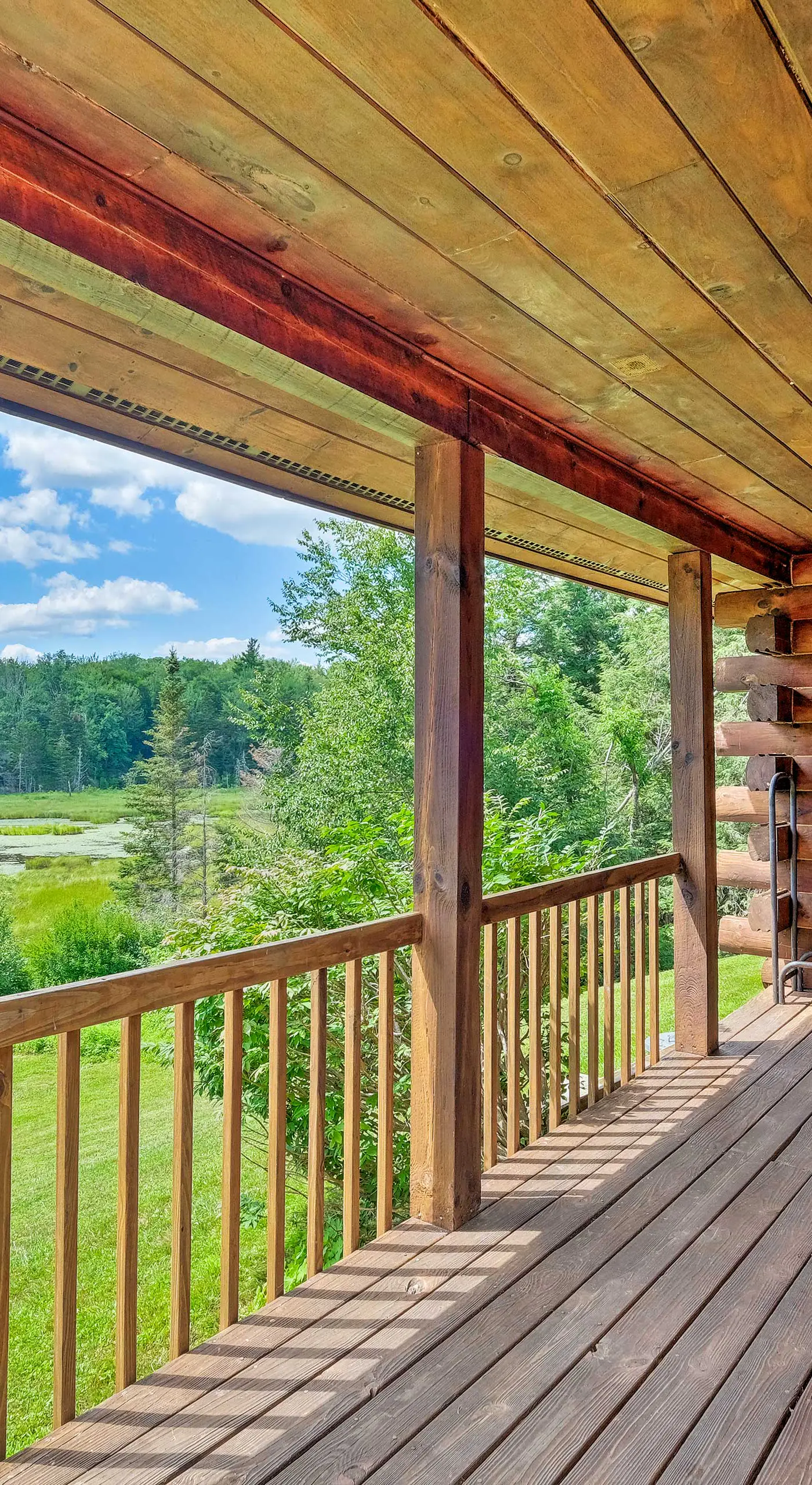 Jacksonville Cabin w/ Wraparound Deck & Views