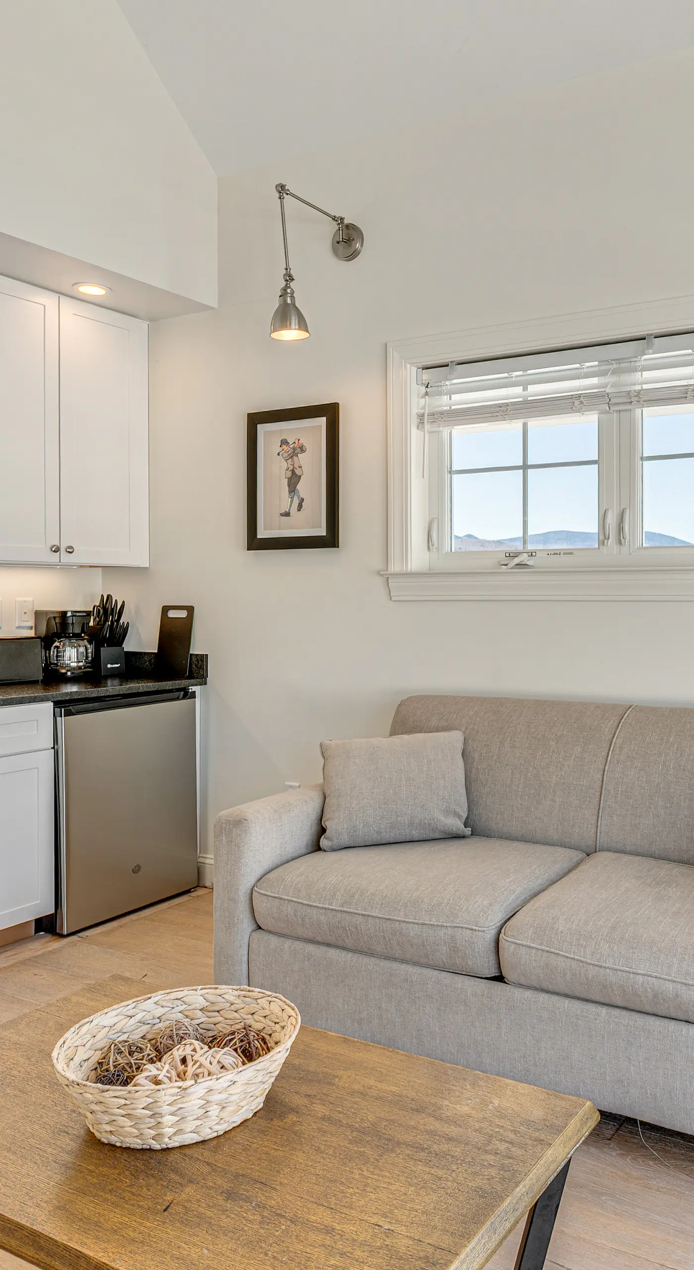 Mtn Views + Resort Perks: Cozy Cottage in Thornton