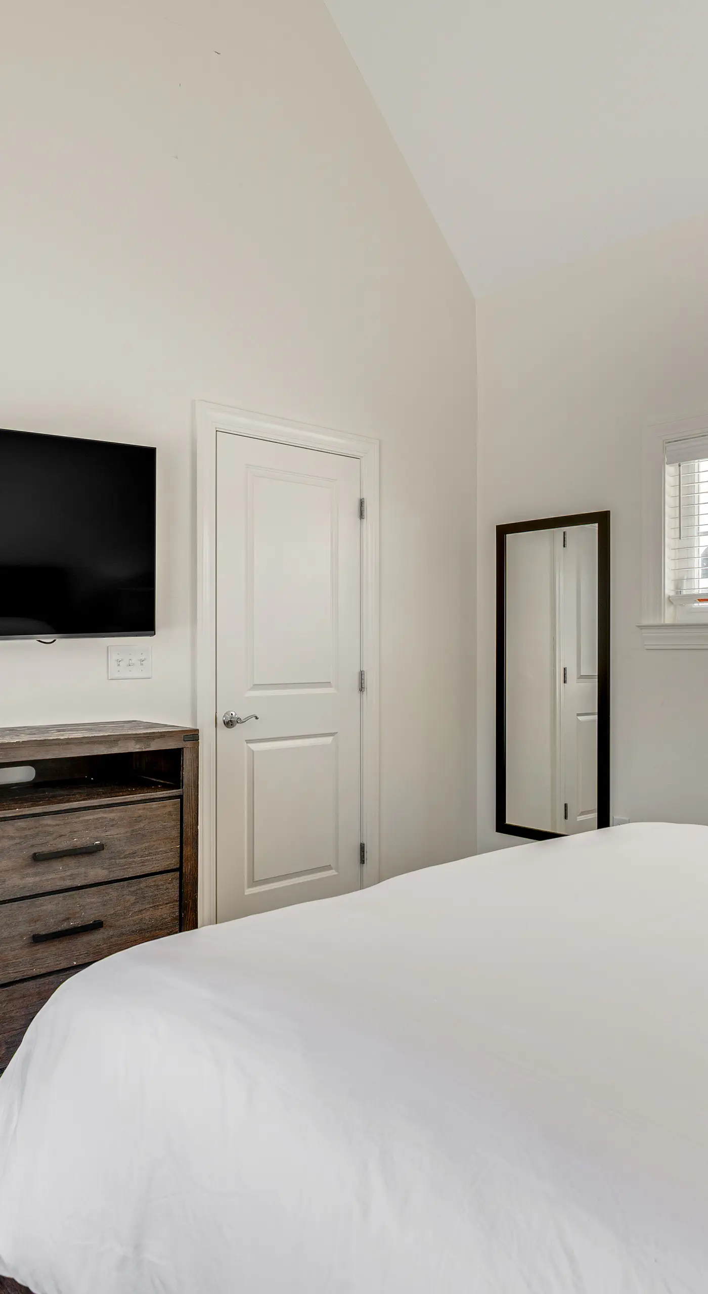 Mtn Views + Resort Perks: Cozy Cottage in Thornton