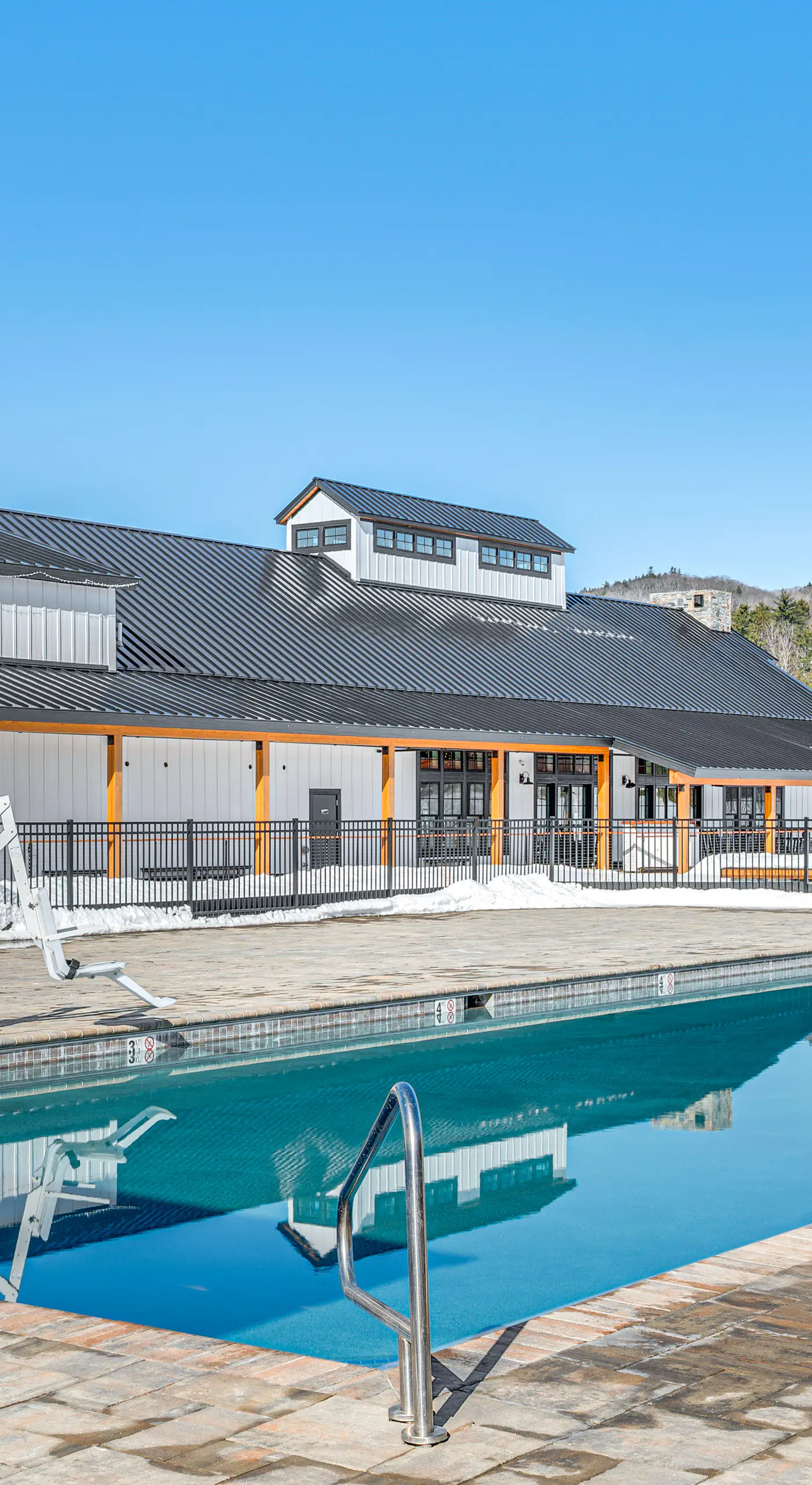 Mtn Views + Resort Perks: Cozy Cottage in Thornton