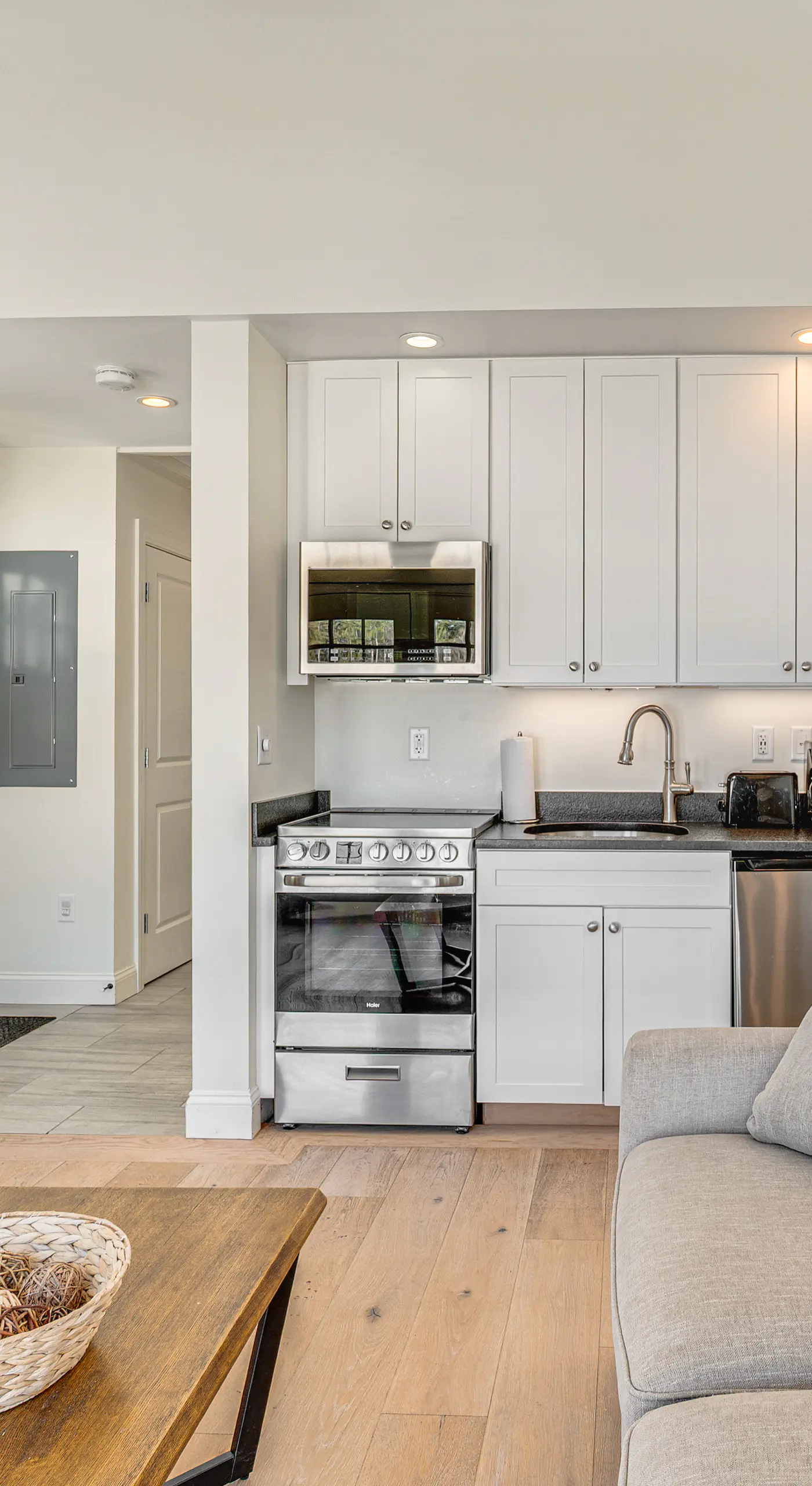 Mtn Views + Resort Perks: Cozy Cottage in Thornton