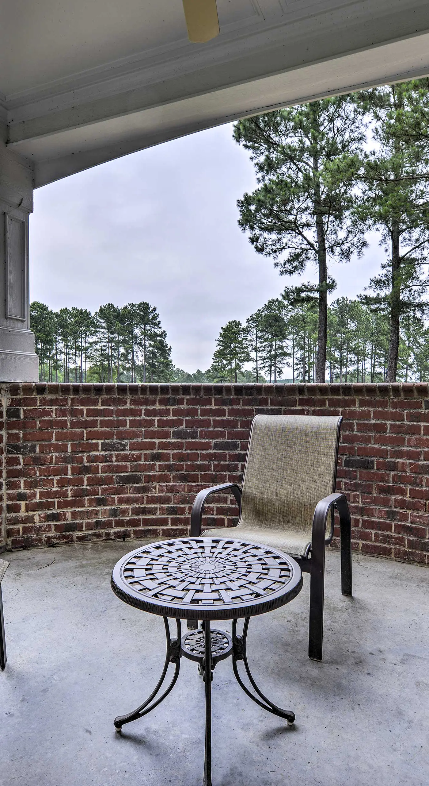 Resort-Style Condo/Suite on Golf Course w/ Pool!